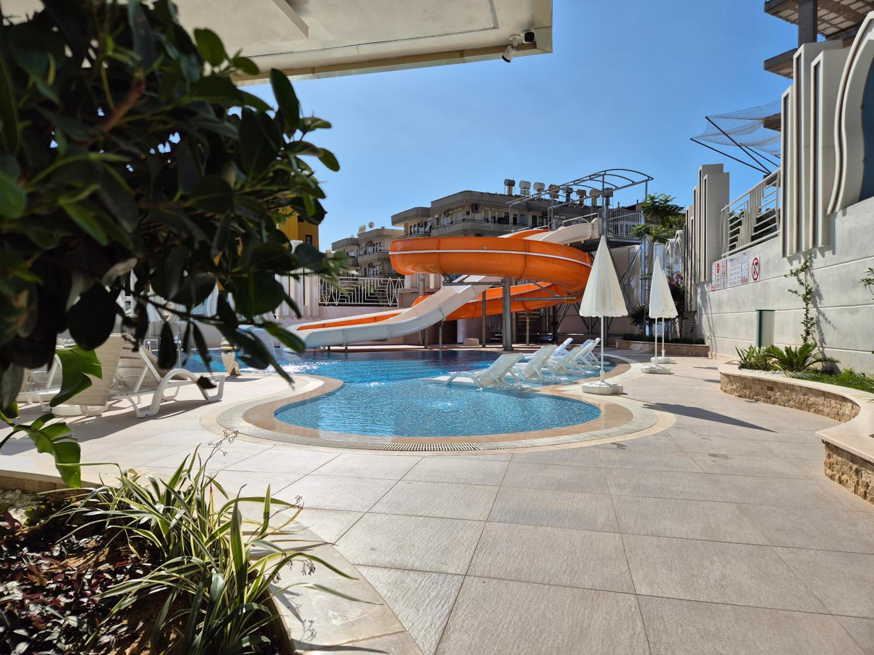 Luxury apartment with panoramic sea view emerald