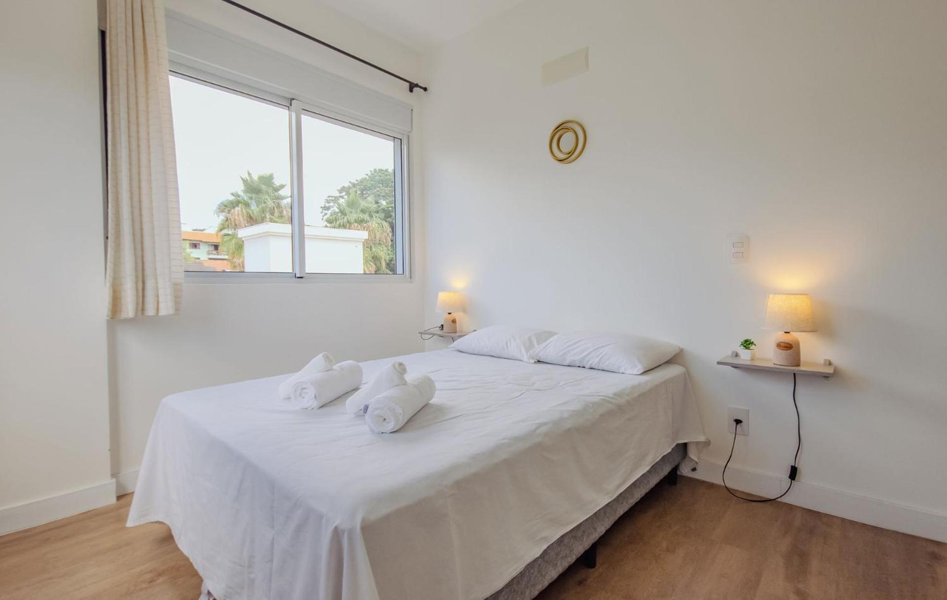 Apto Moderno com Wi-Fi Rápido em Floripa NF0458