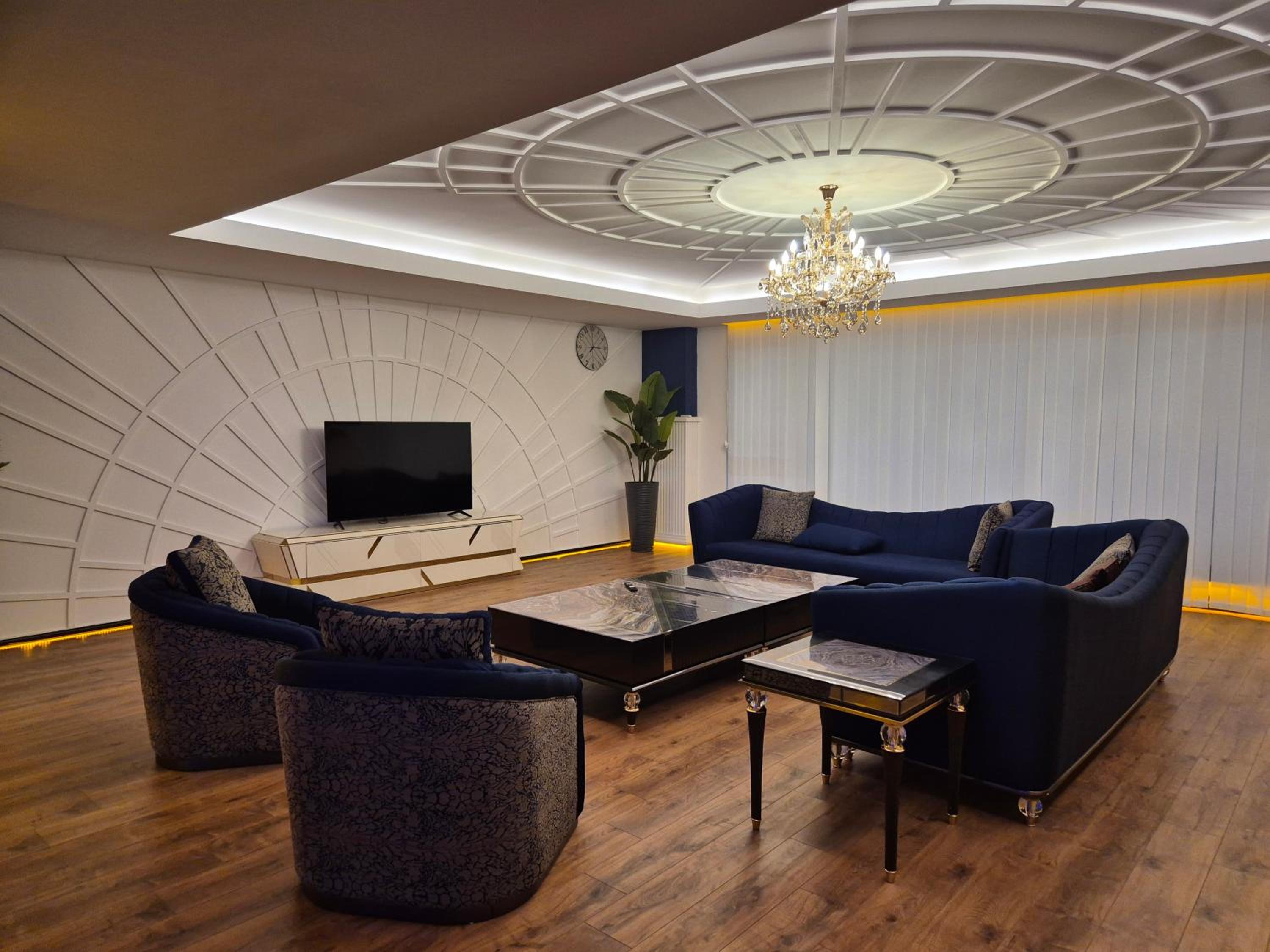Luxury apartment with panoramic sea view emerald