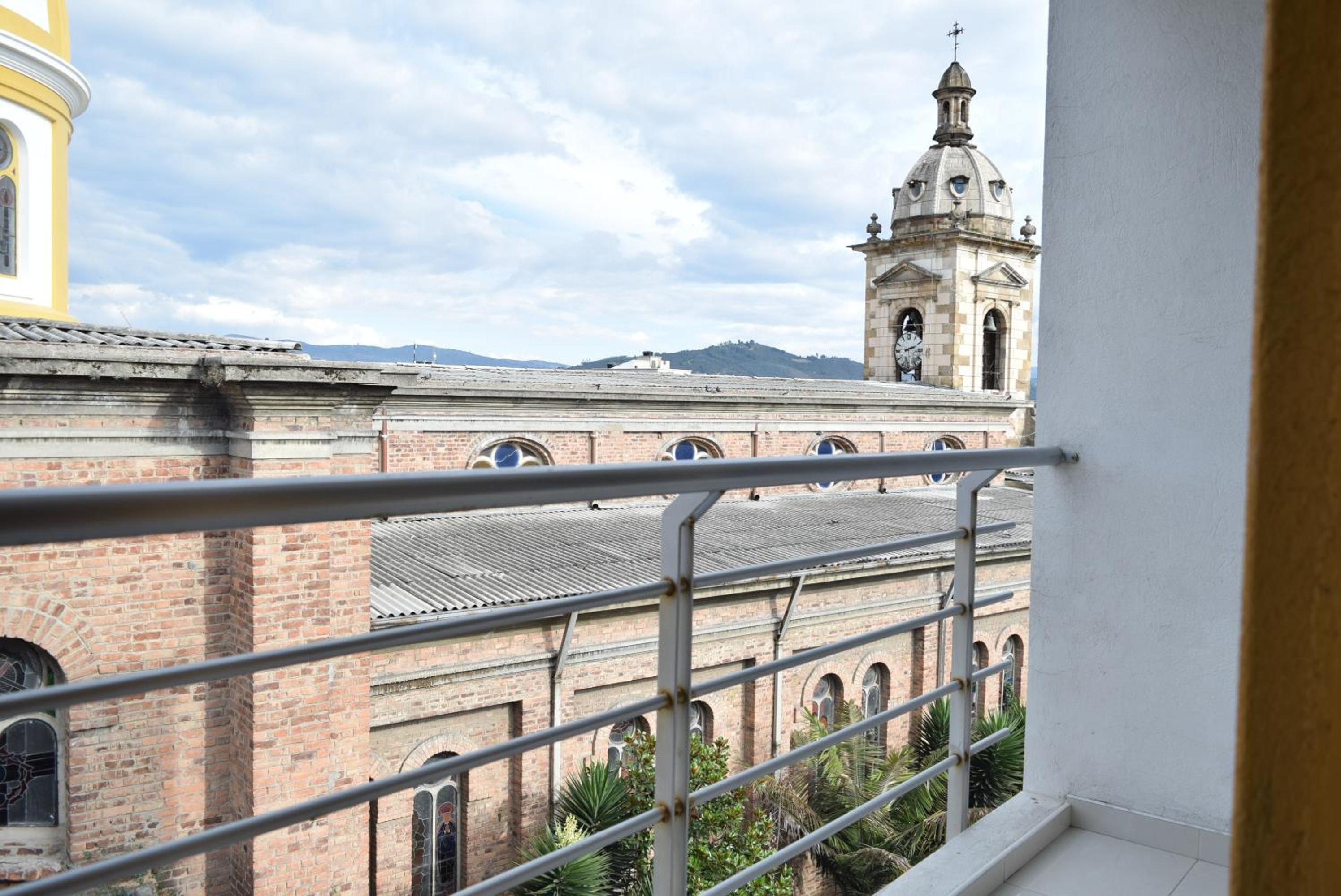 Apartamentos Edificio Diamante