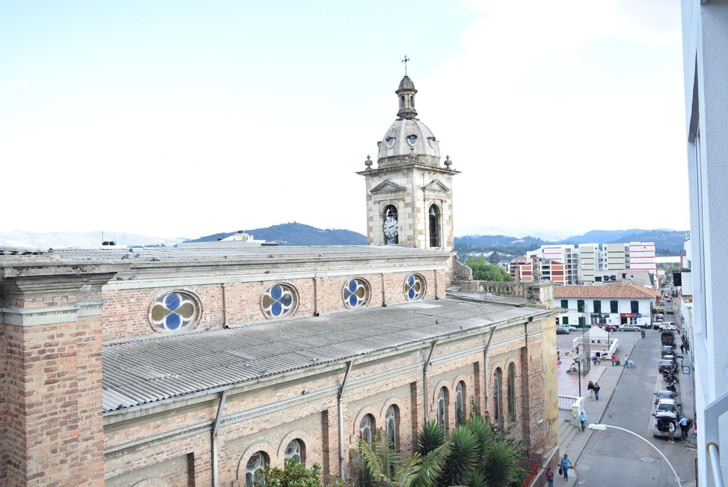 Apartamentos Edificio Diamante
