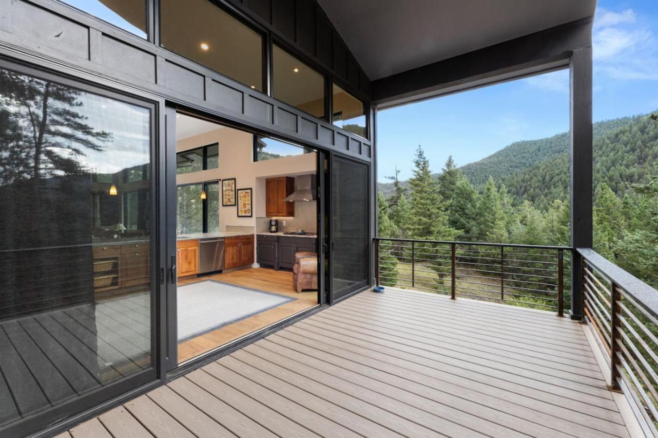 Pineview Panorama Luxe Retreat 20 Mins to Boulder