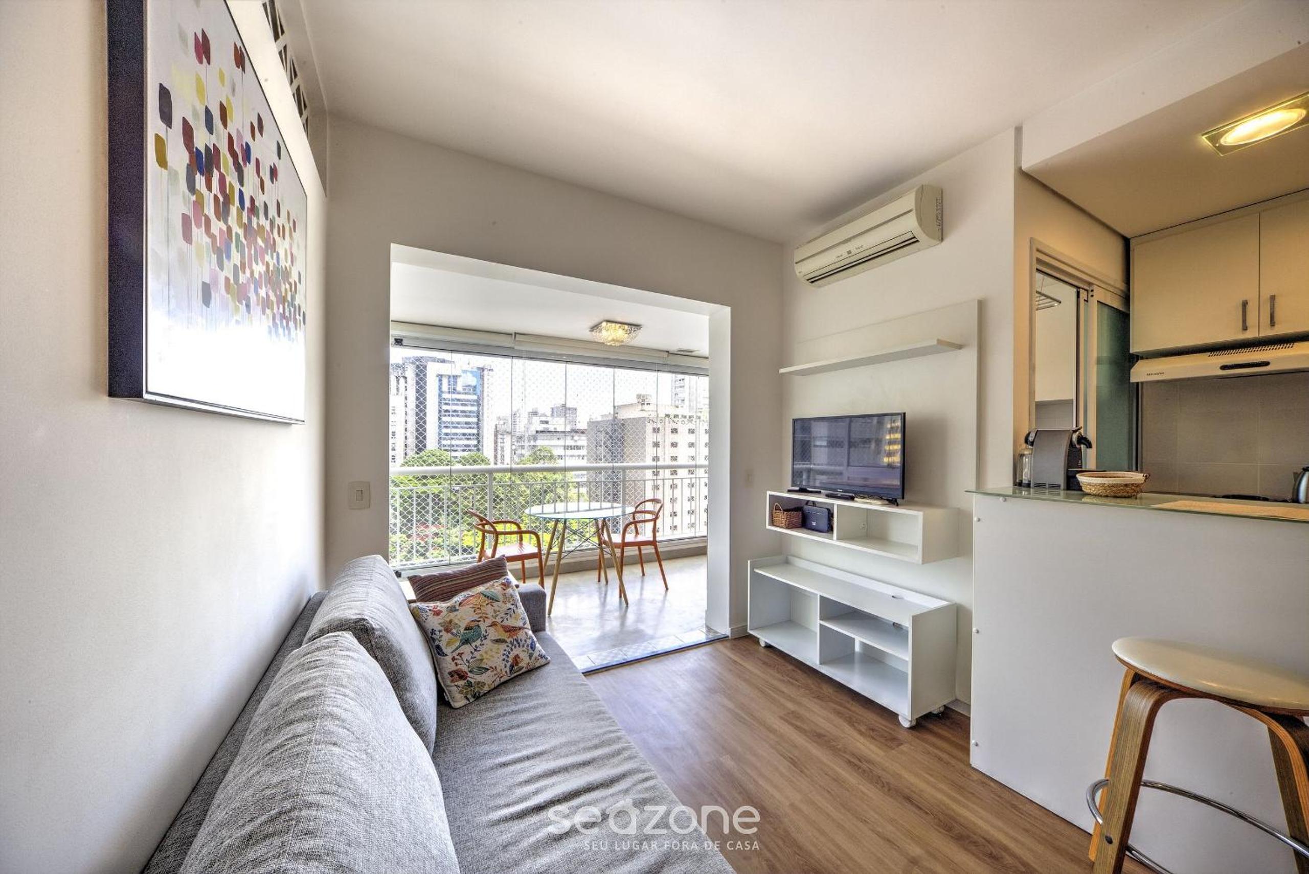 High standard next to Av. Paulista! - CRN0705