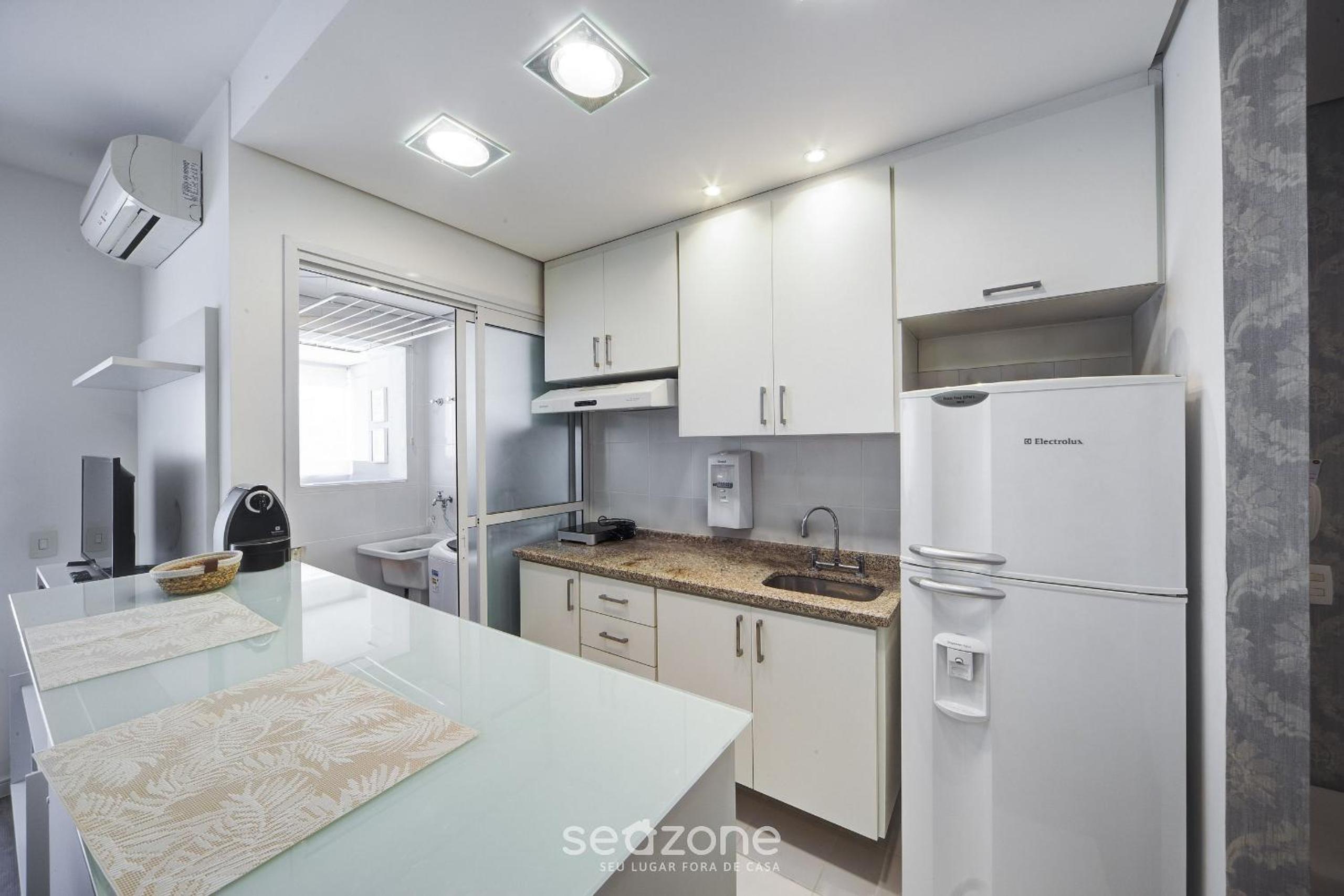High standard next to Av. Paulista! - CRN0705
