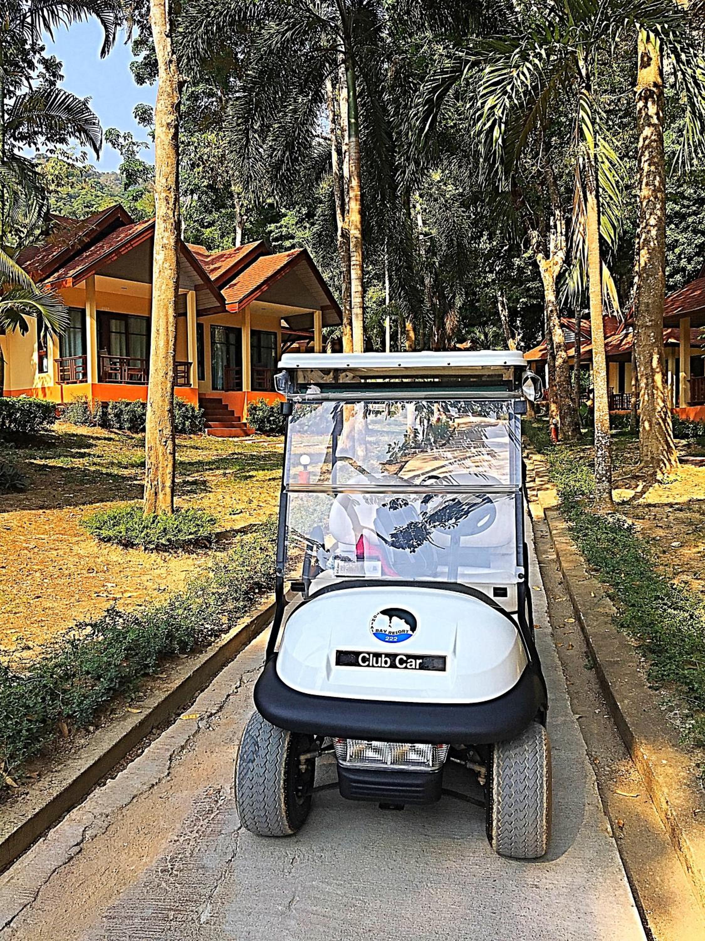 Tonsai Bay Resort