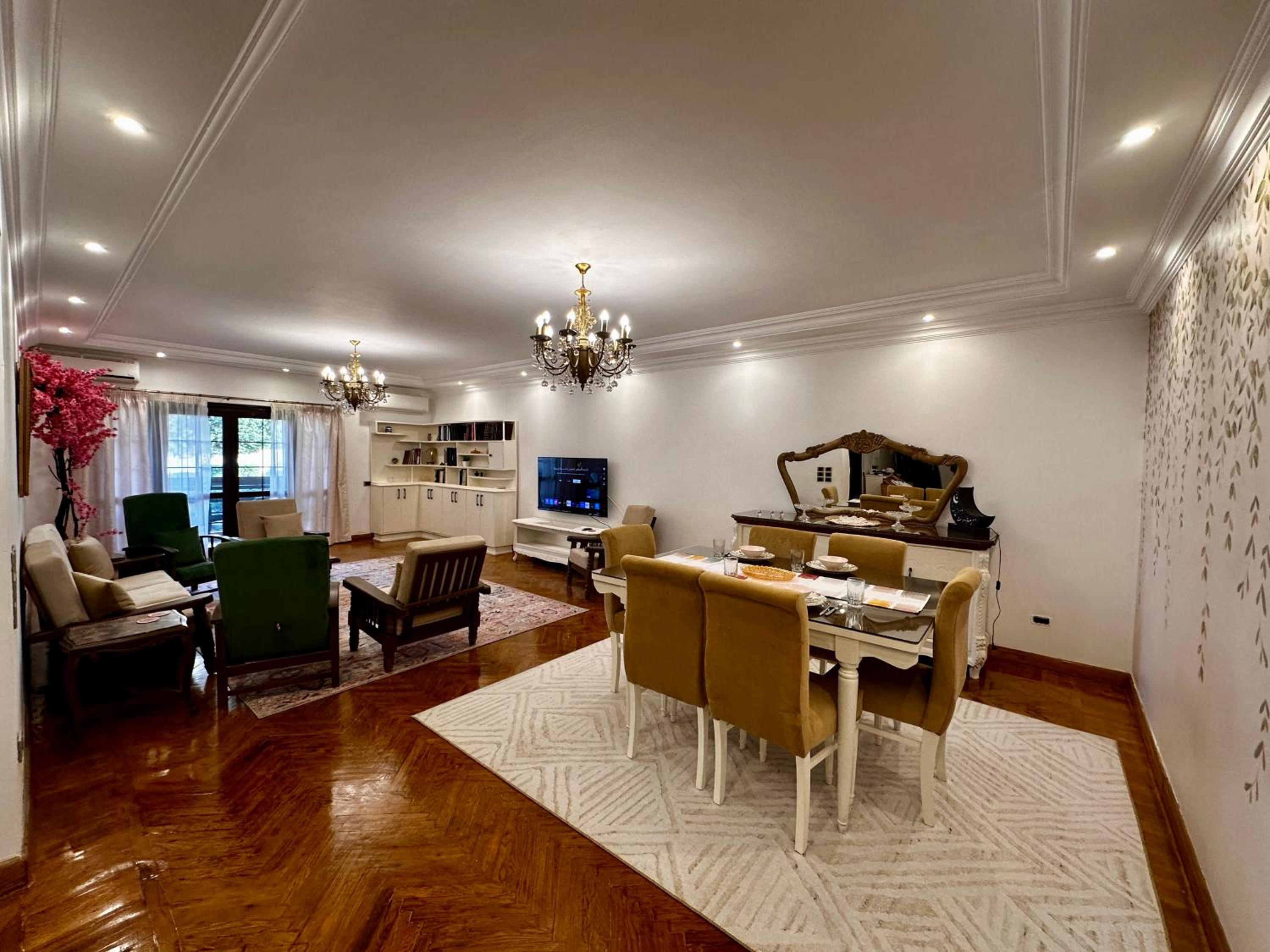 Vintage Charm & Spacious Comfort in Zayed 2000 - only families & single travelers