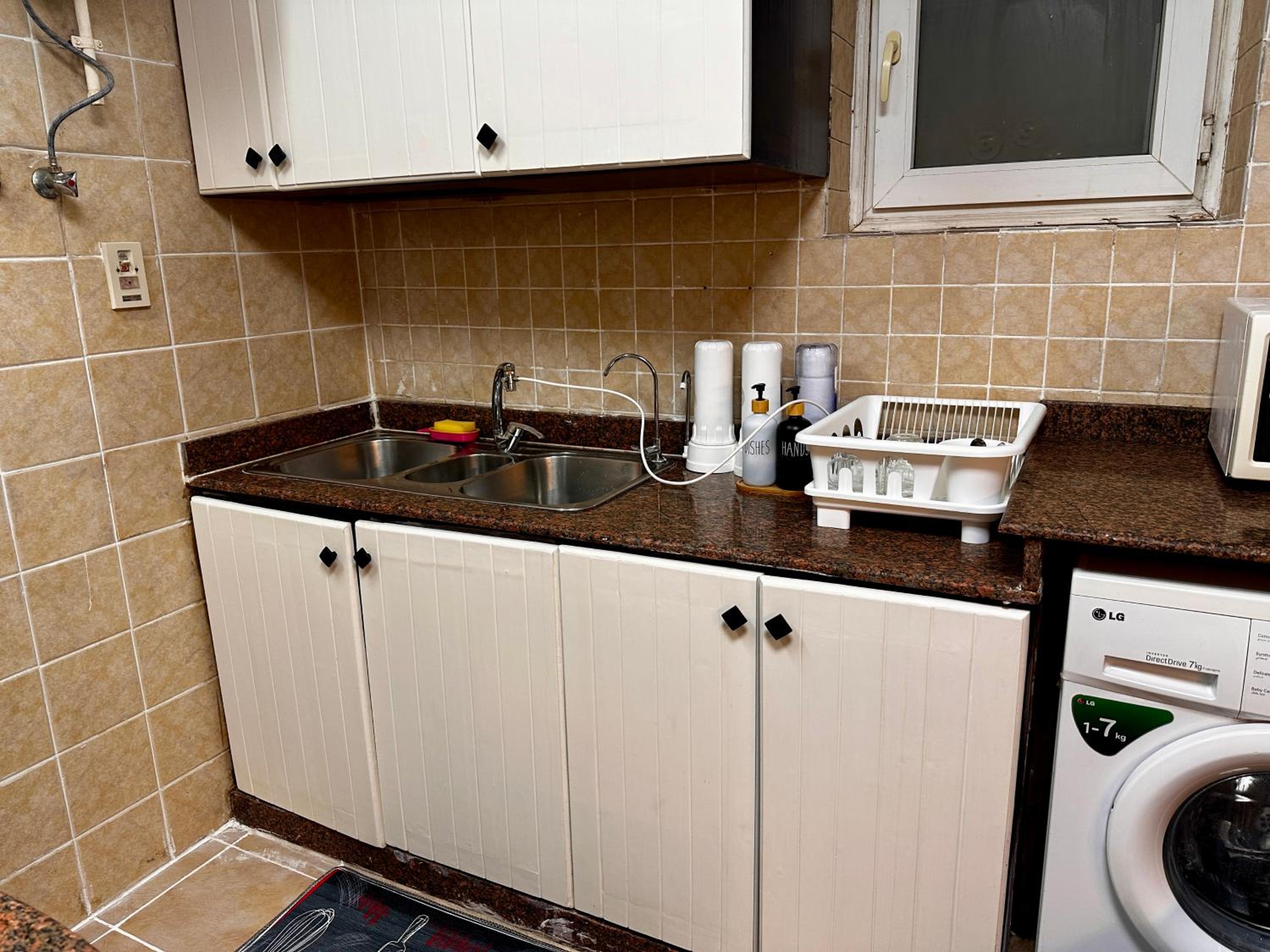Vintage Charm & Spacious Comfort in Zayed 2000 - only families & single travelers