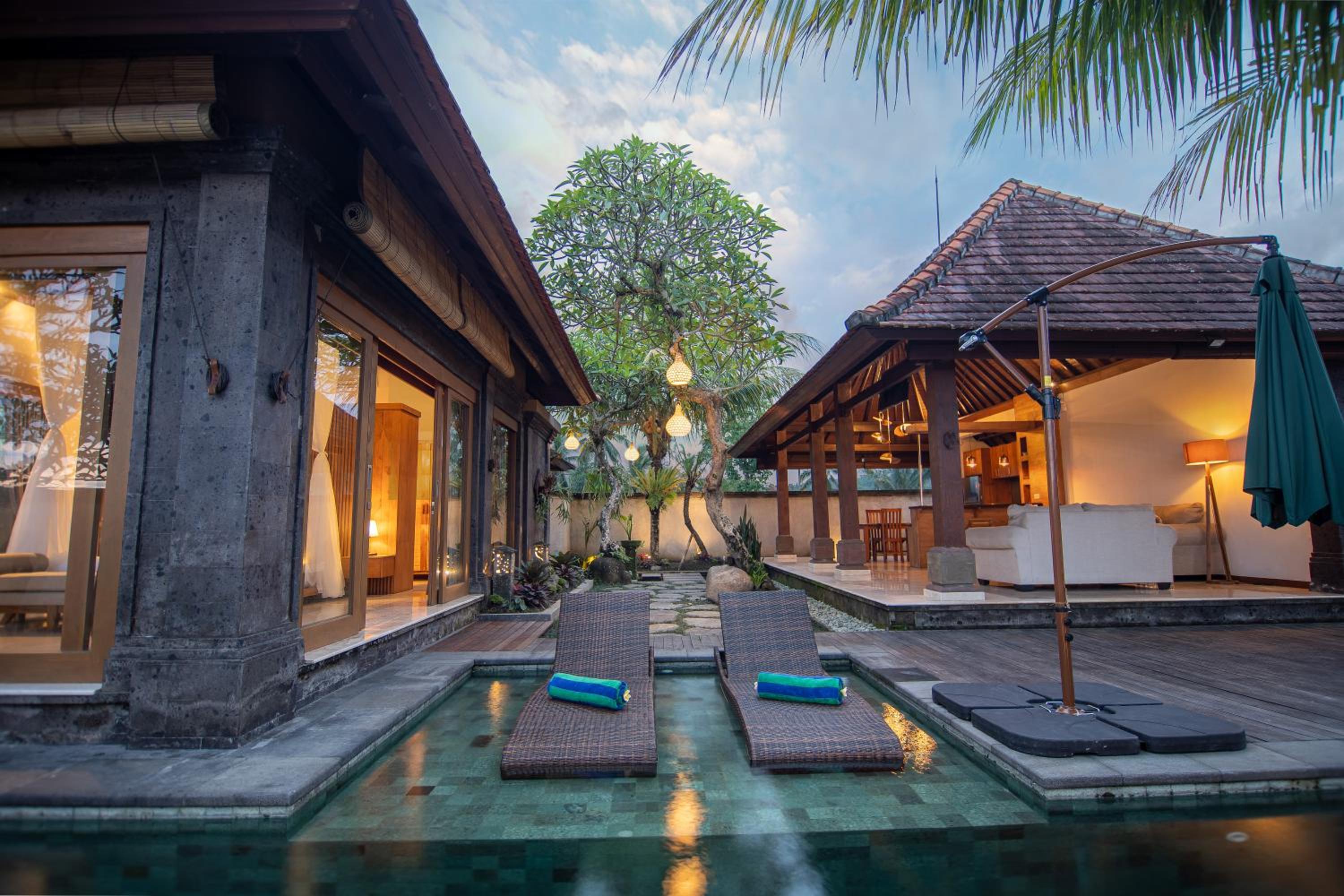 Uma Langkih Villa