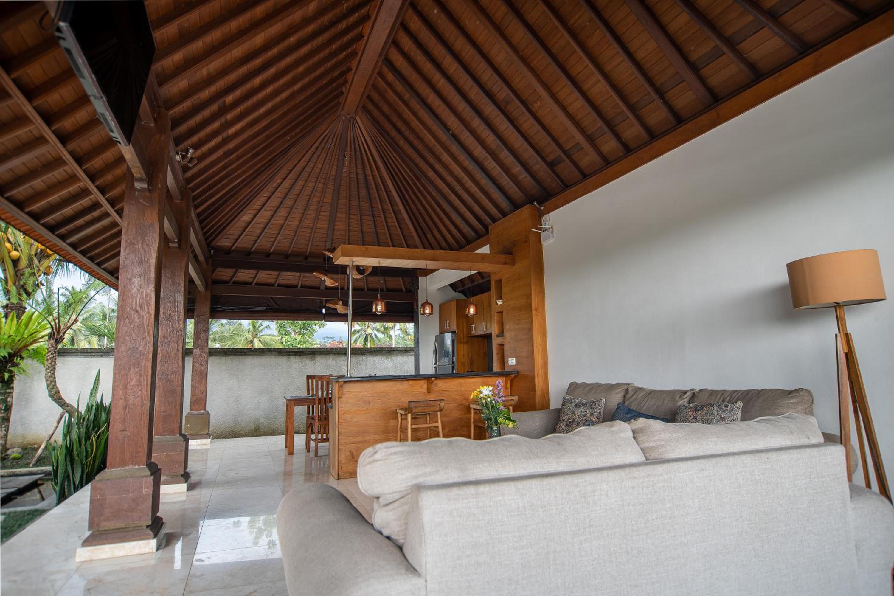 Uma Langkih Villa