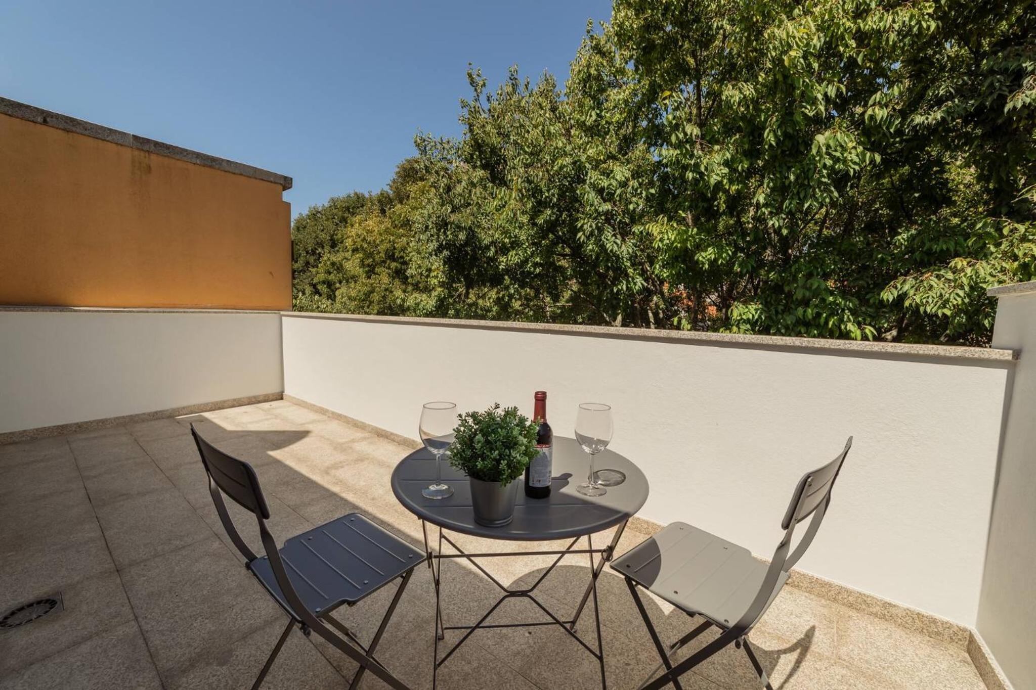 Rooftop Stylish by Hosty