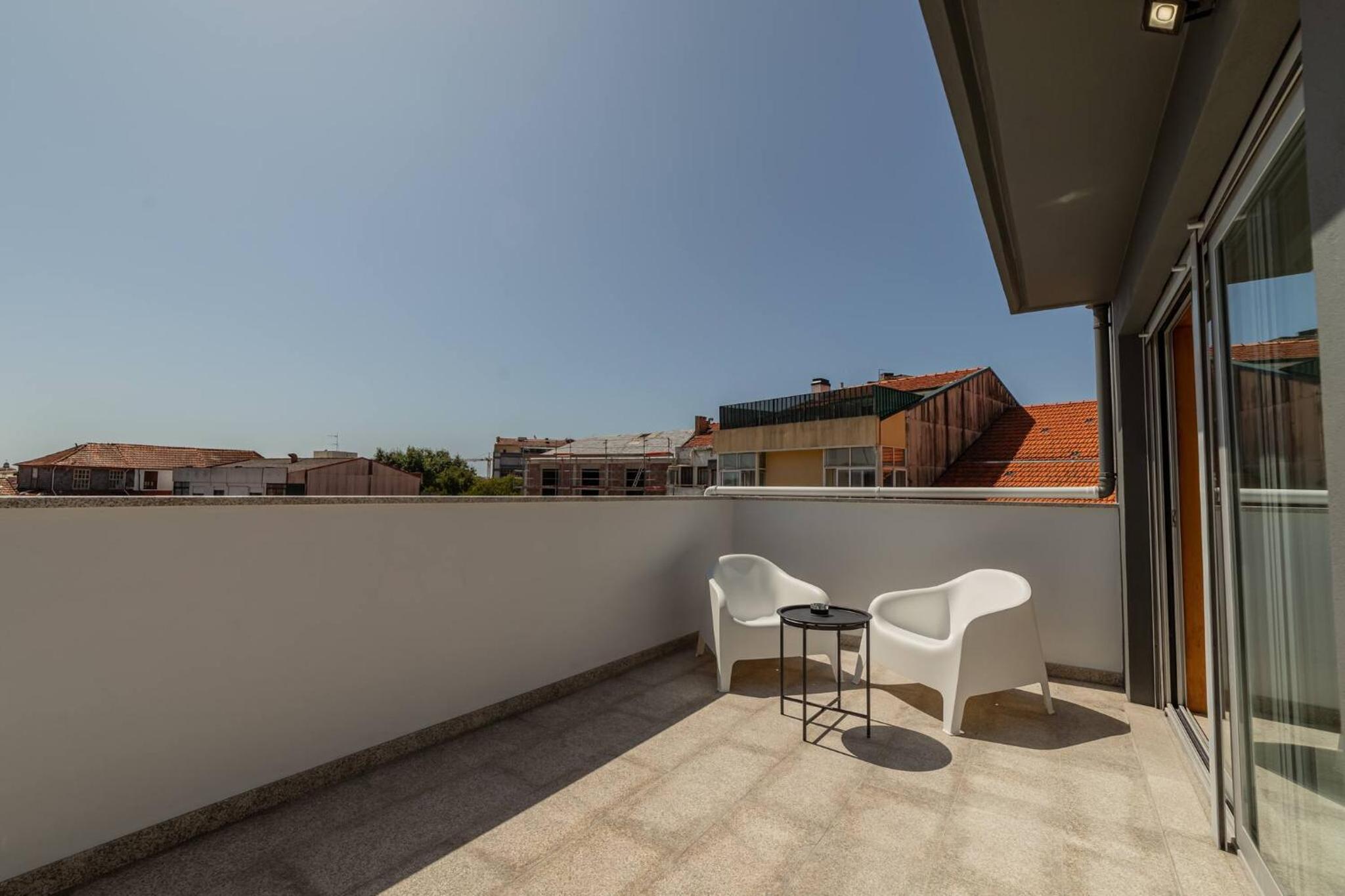Rooftop Stylish by Hosty