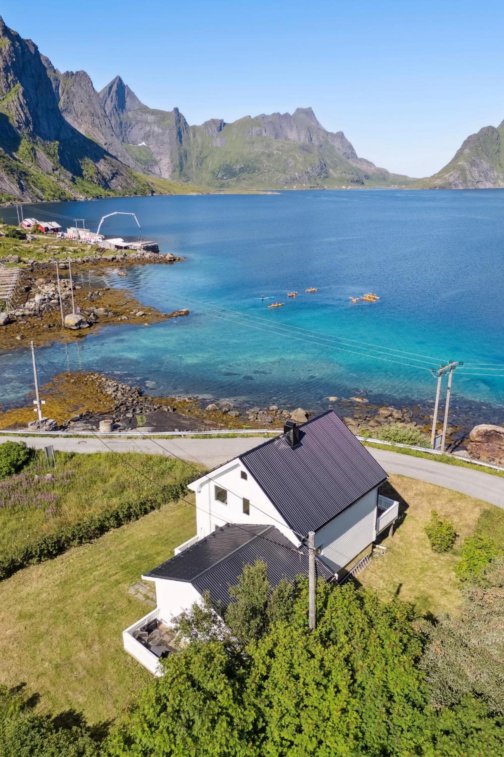 Valen House, Reine