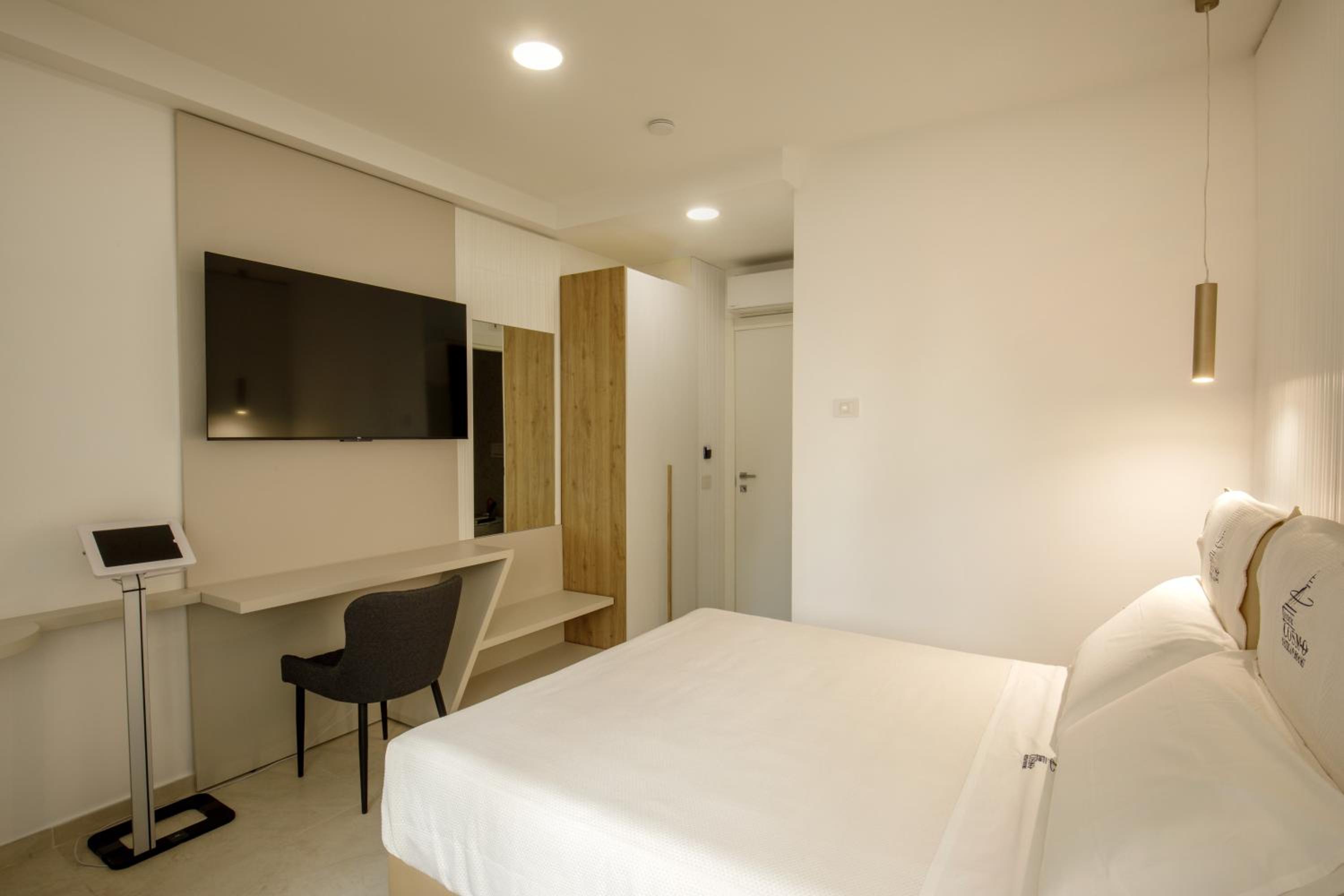 Cosmo Vatican Rooms