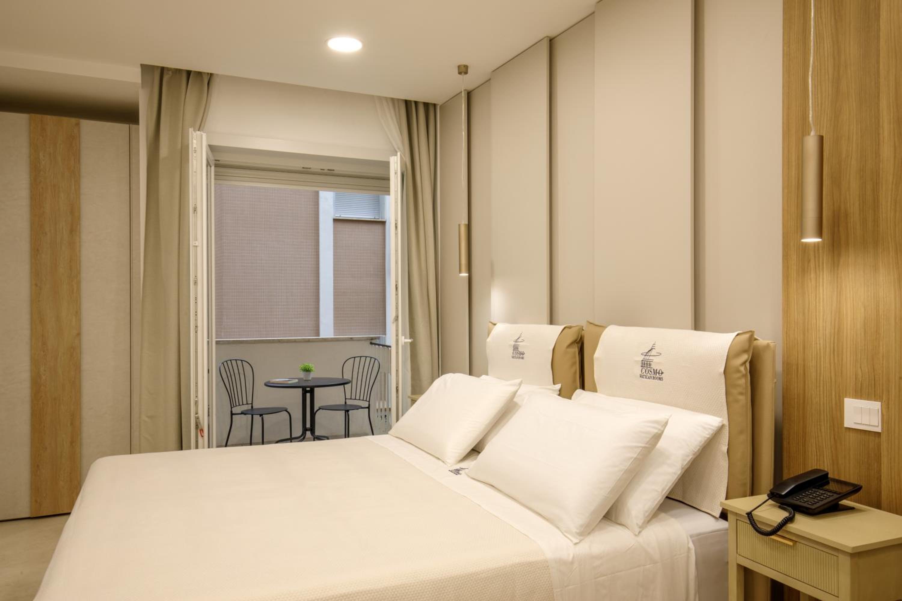 Cosmo Vatican Rooms