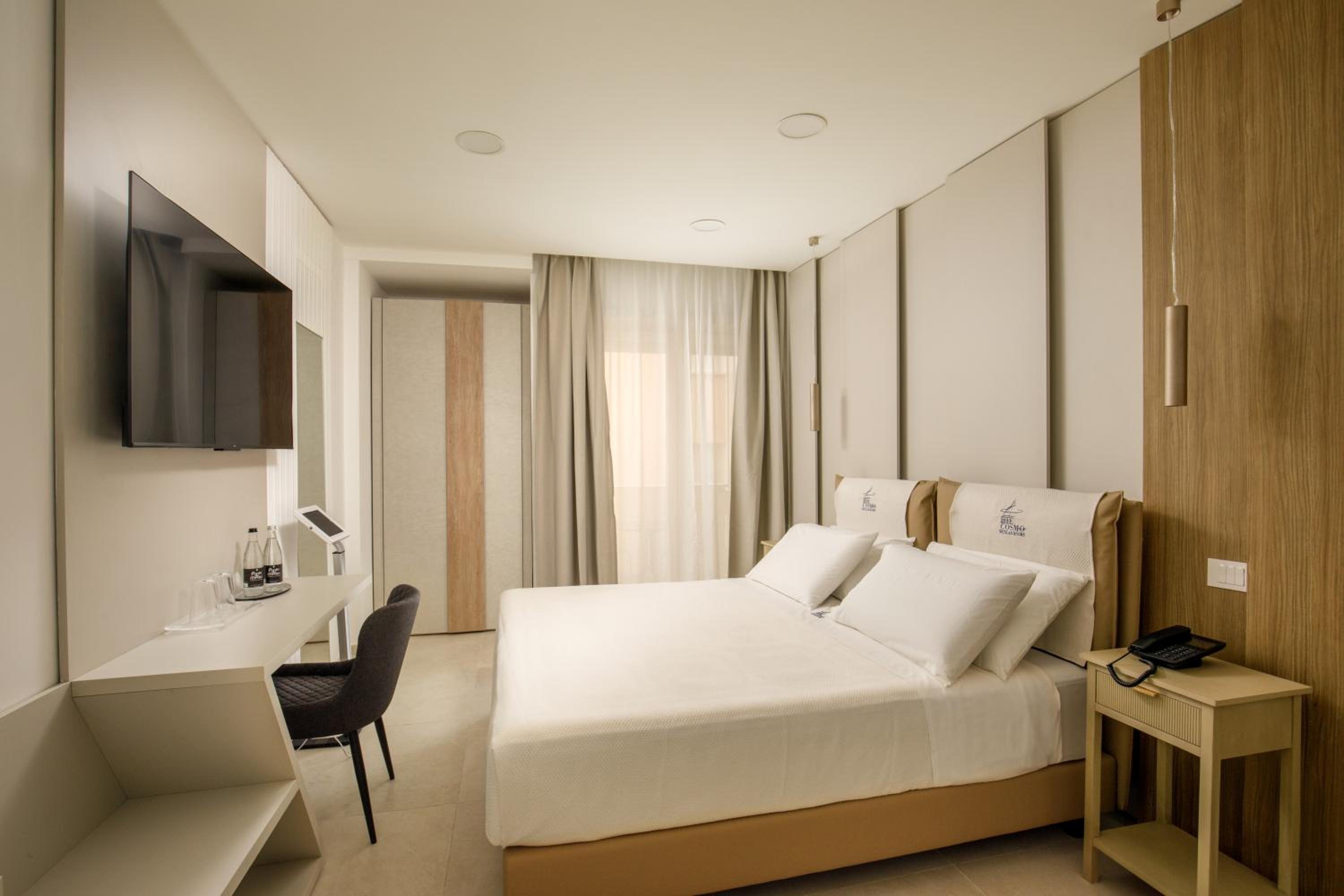 Cosmo Vatican Rooms