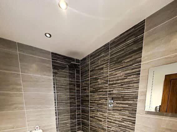 CASTLE STREET - City Centre 2 bedroomed Apt sleeps 8