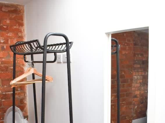 CASTLE STREET - City Centre 2 bedroomed Apt sleeps 8
