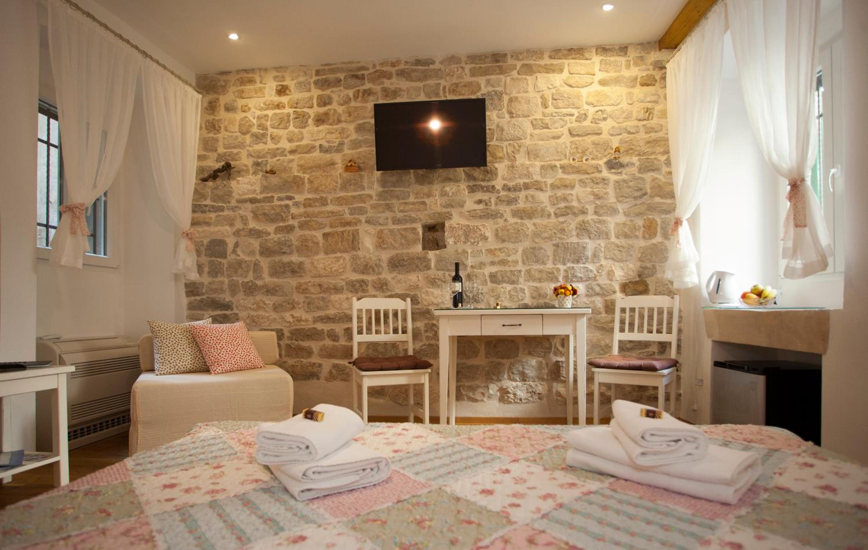 Luxury Room Kokola view 5