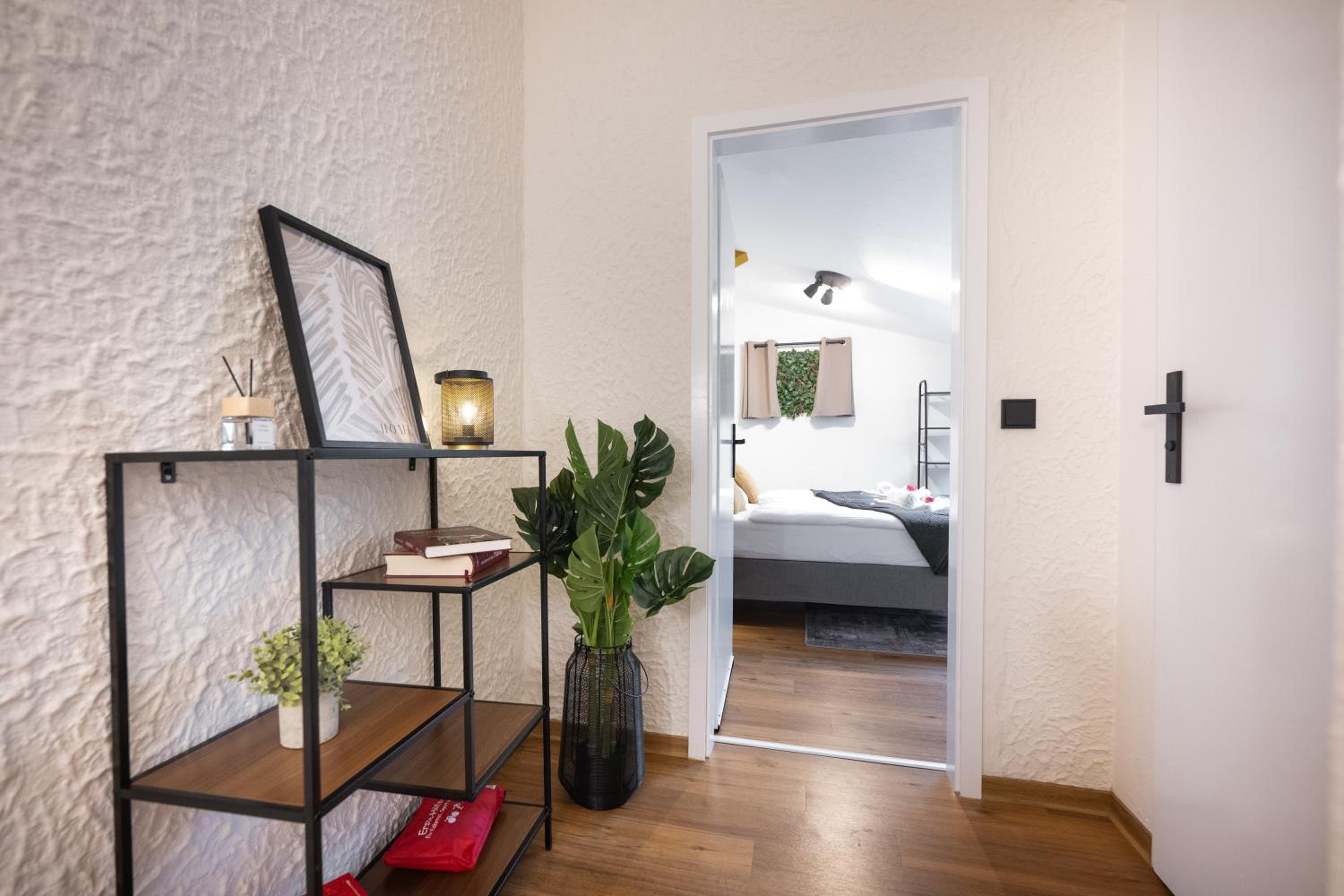 Altbauoase Fulda - ruhig, zentral, Terrasse, Bahnhof 400m -