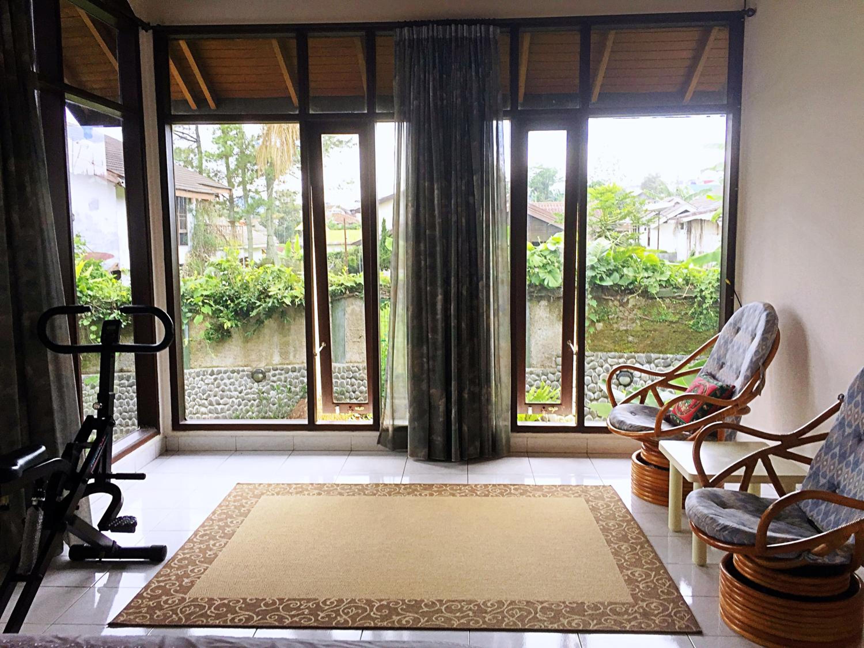 Holidayhome Alam Cipanas Puncak