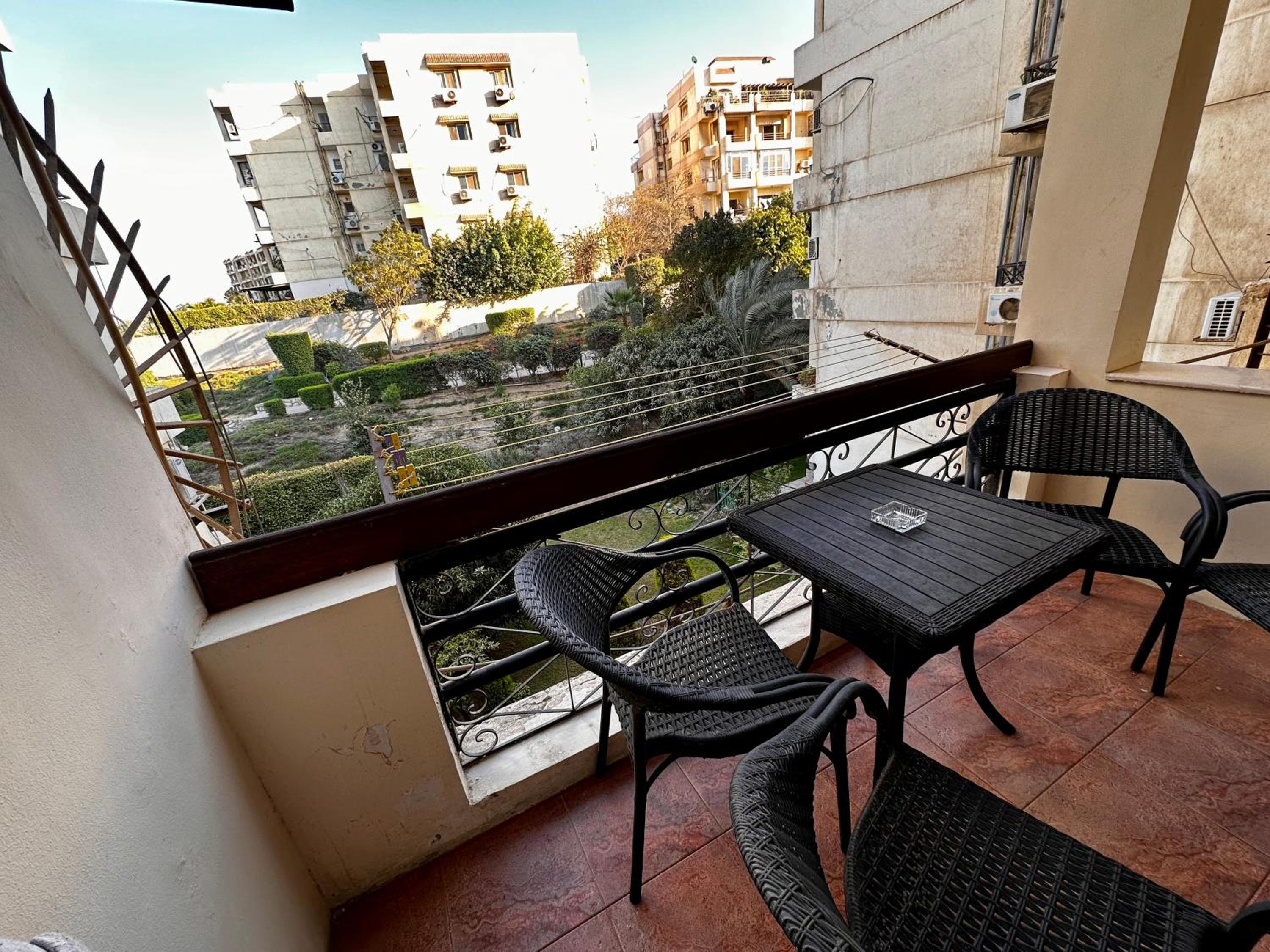 Vintage Charm & Spacious Comfort in Zayed 2000 - only families & single travelers