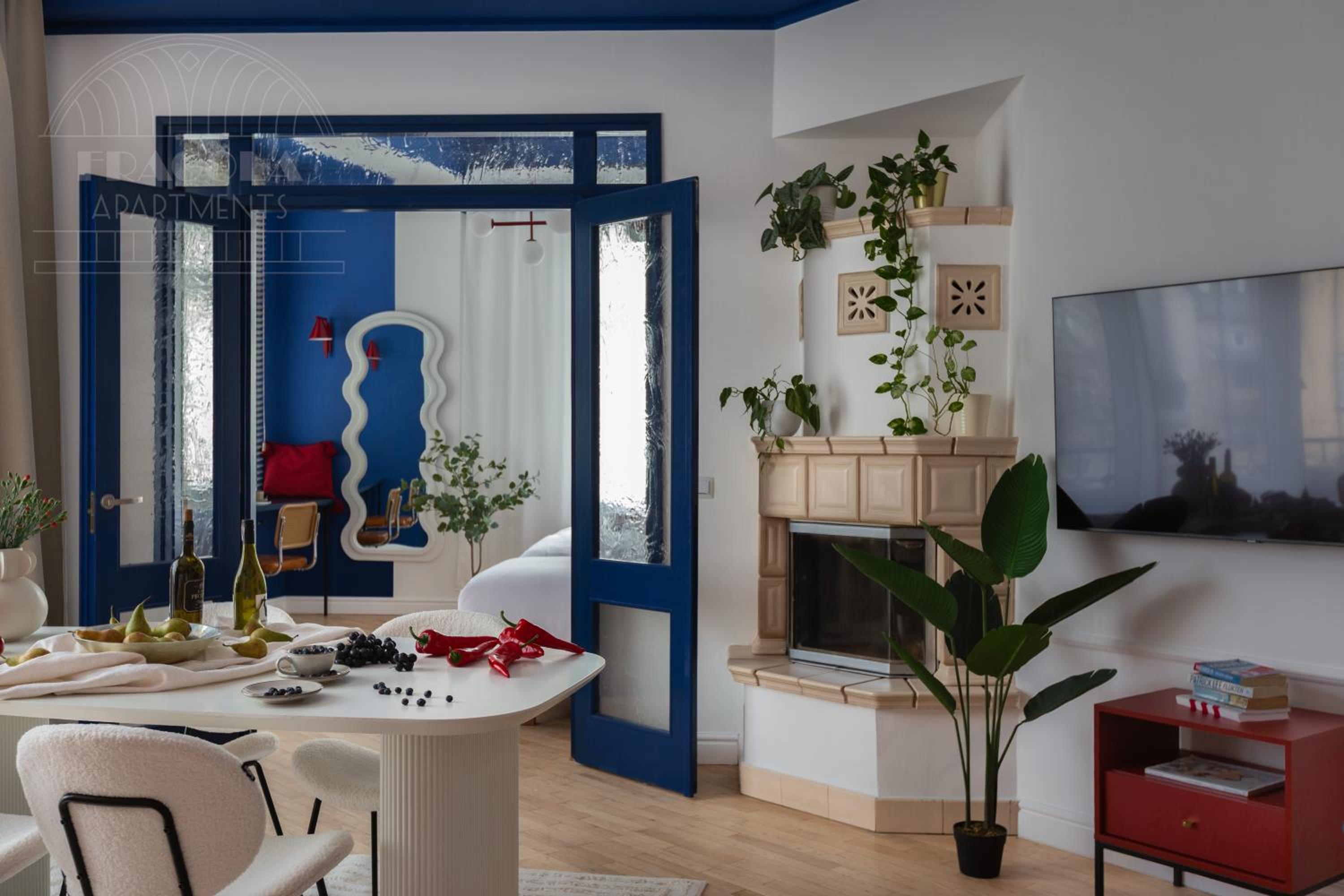 Colorful 2-bed, 100sqm apartment in the heart of Kazimierz