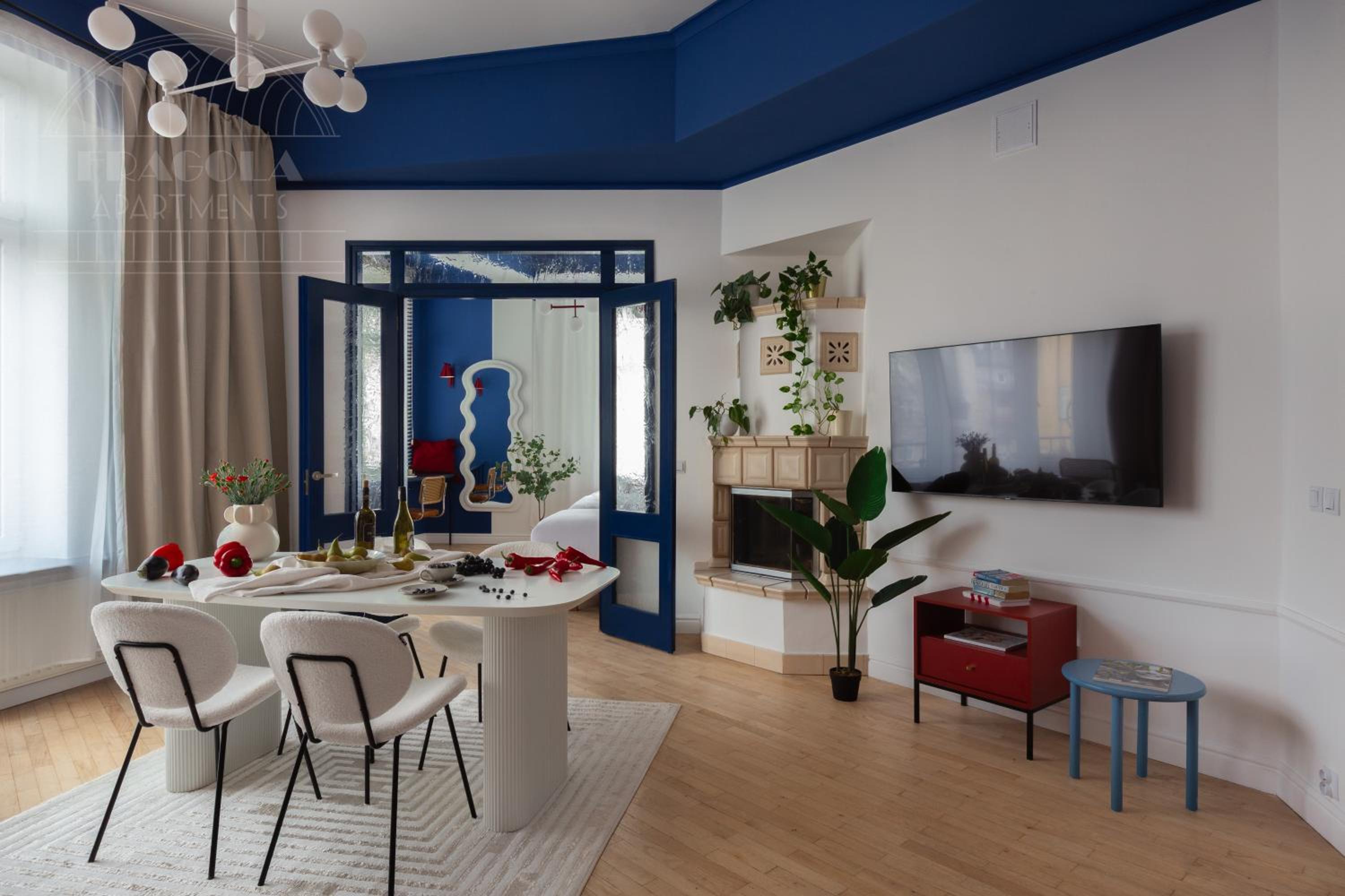 Colorful 2-bed, 100sqm apartment in the heart of Kazimierz