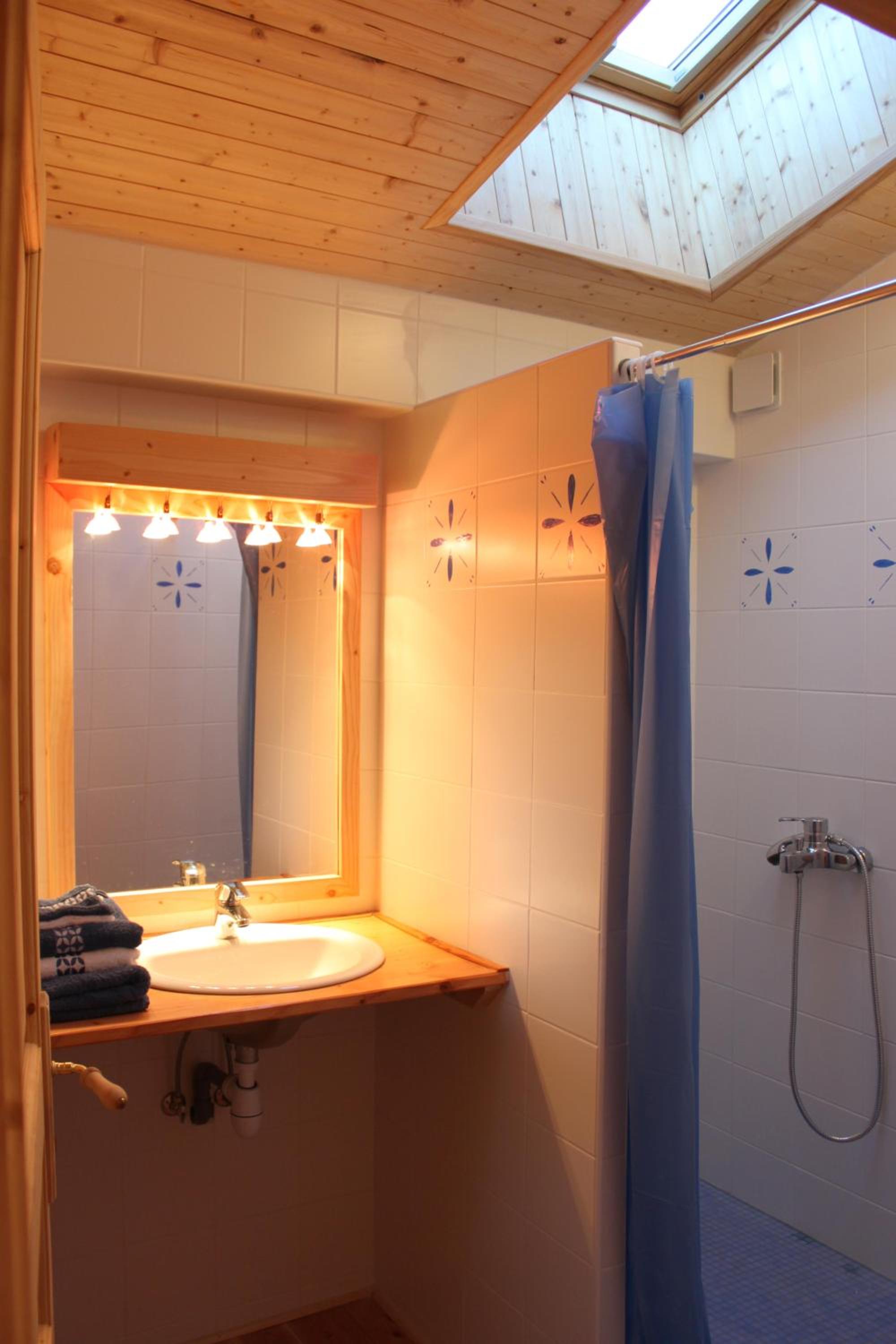 VALRELEY, chambres et table d'hôtes eco-friendly avec bain nordique au sud du massif du Jura