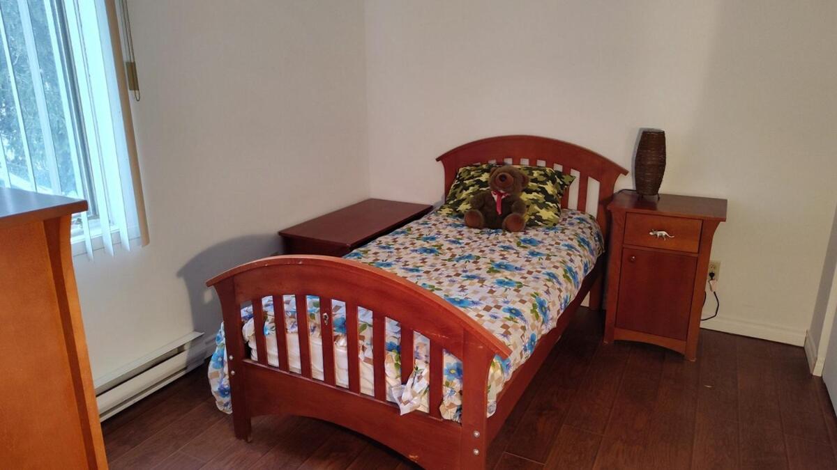 Family-Friendly in Quiet Laval Neighborhood