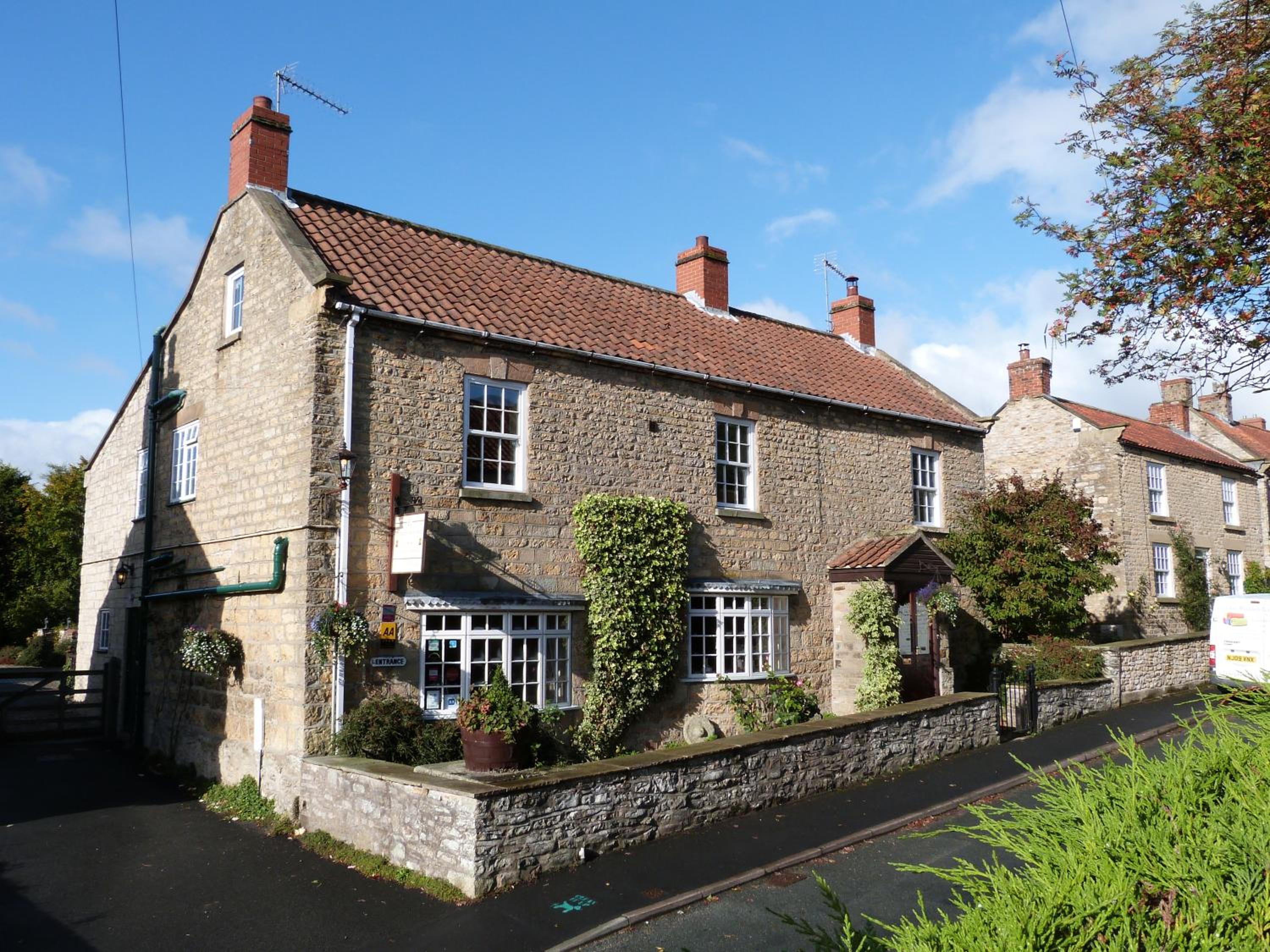 Plumpton Court