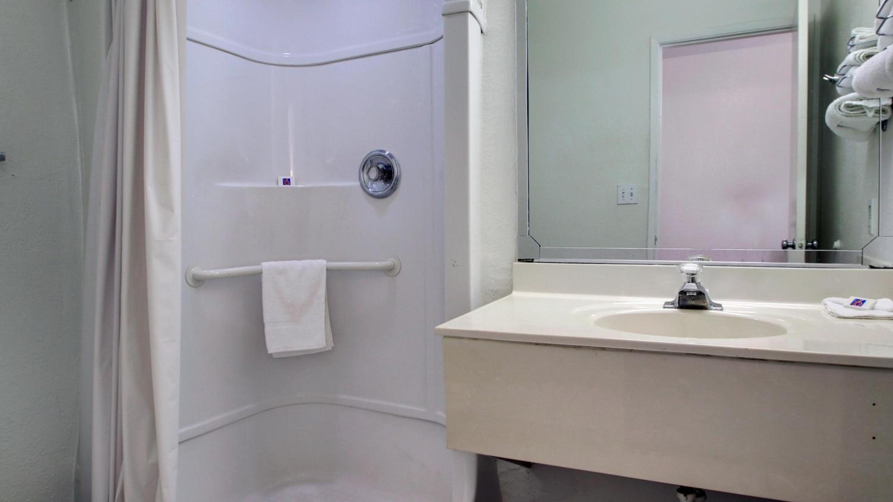 Motel 6-Normal, IL - Bloomington Area