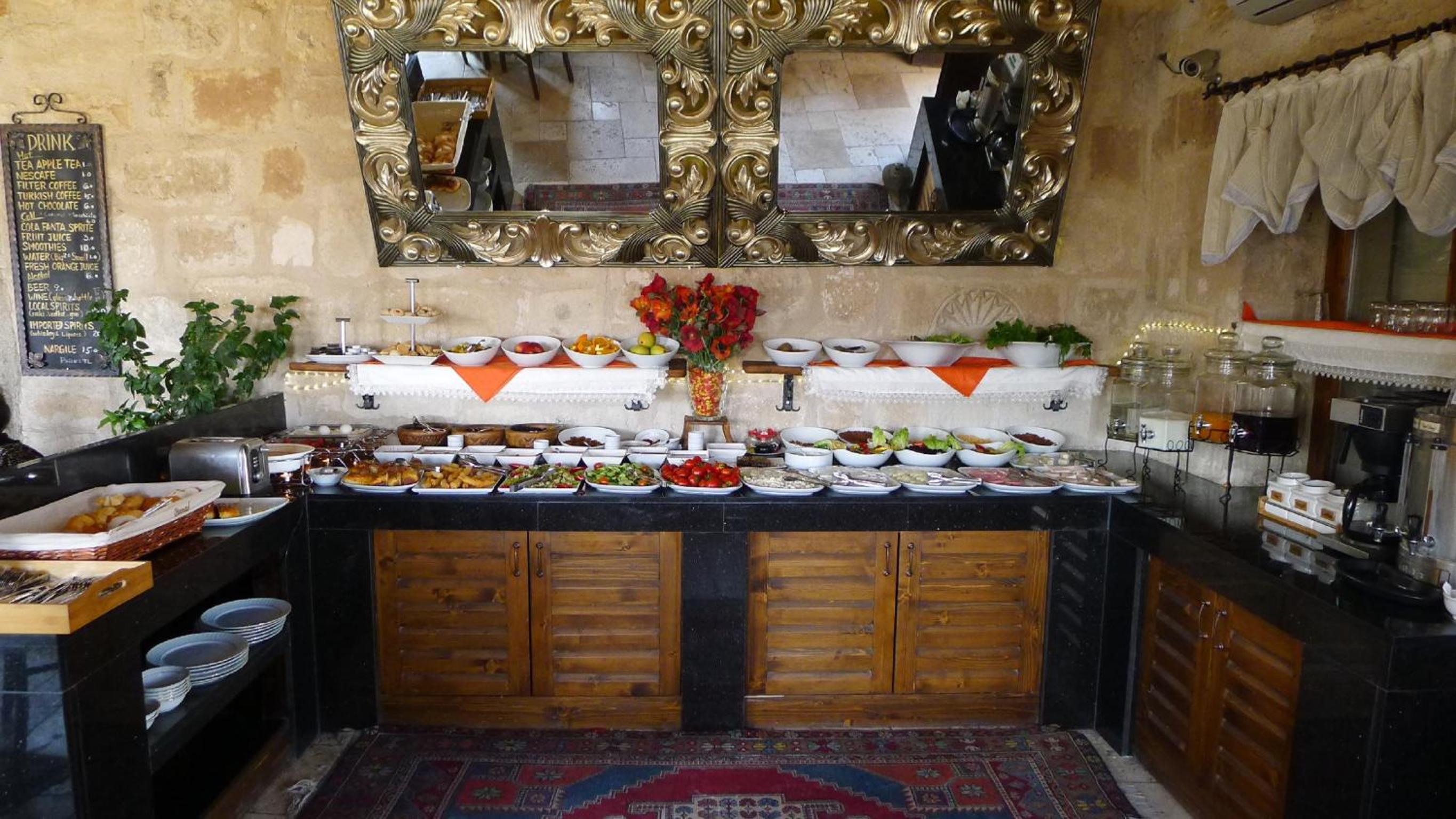 Traveller's Cave Hotel - Image 33