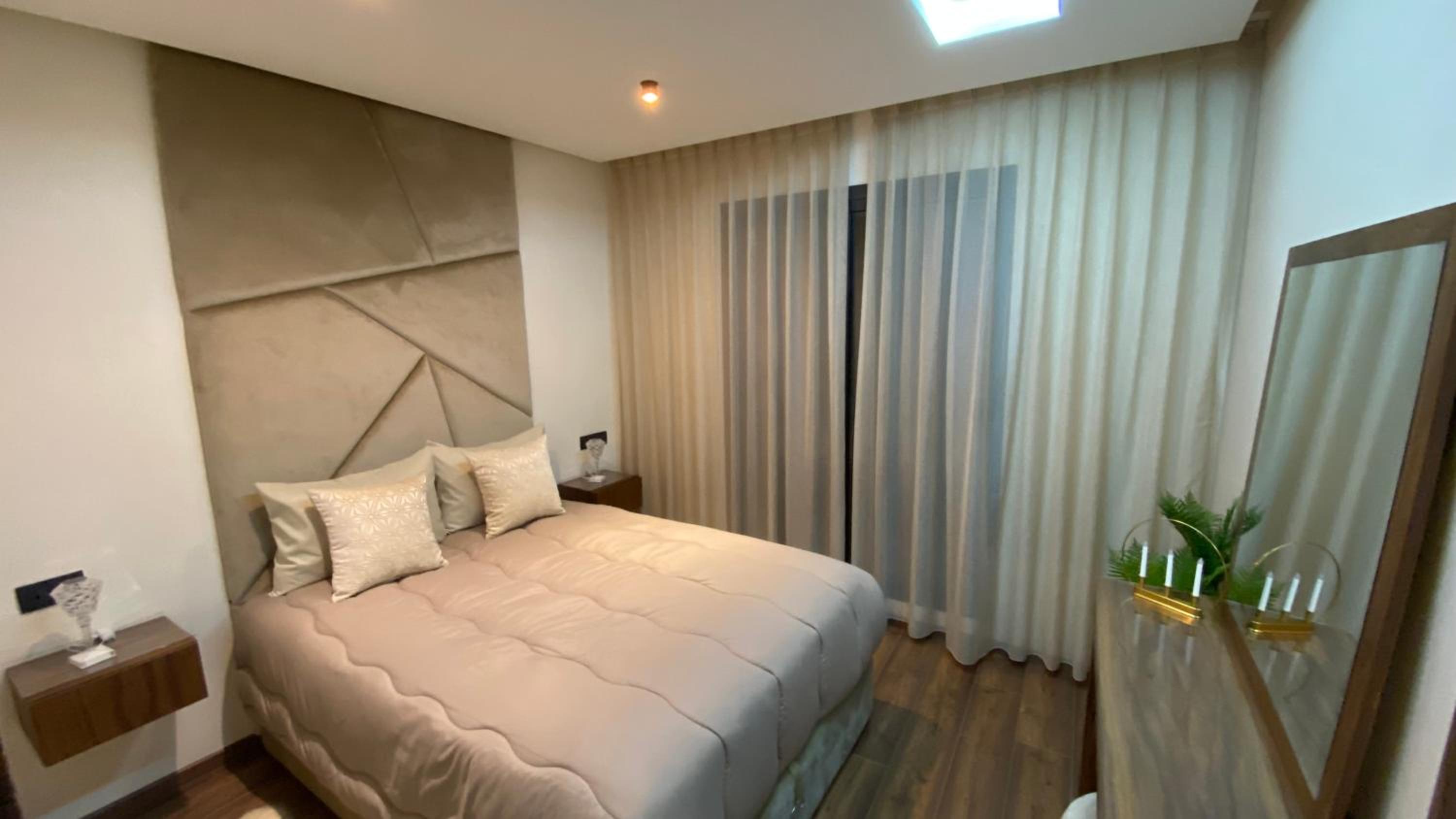 Modern & Fully equipped 1BDR Flats in Palmiers Central Casablanca with Terrace & Parking