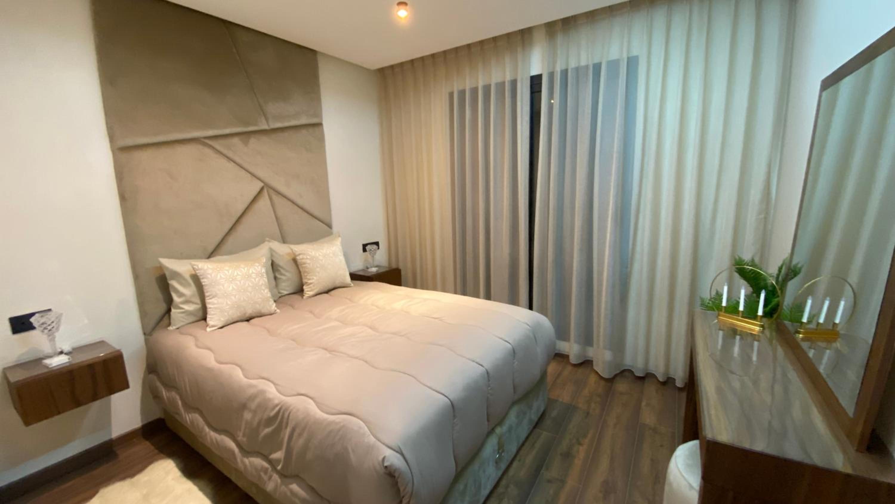 Modern & Fully equipped 1BDR Flats in Palmiers Central Casablanca with Terrace & Parking