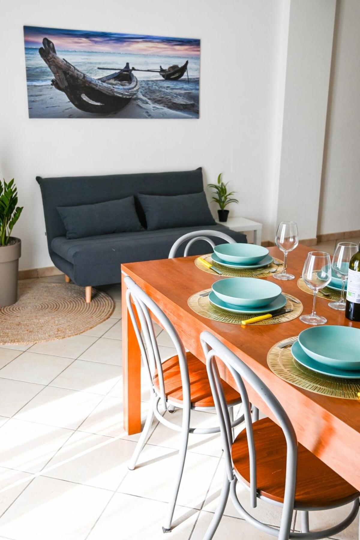 casa azul netflix near the sea