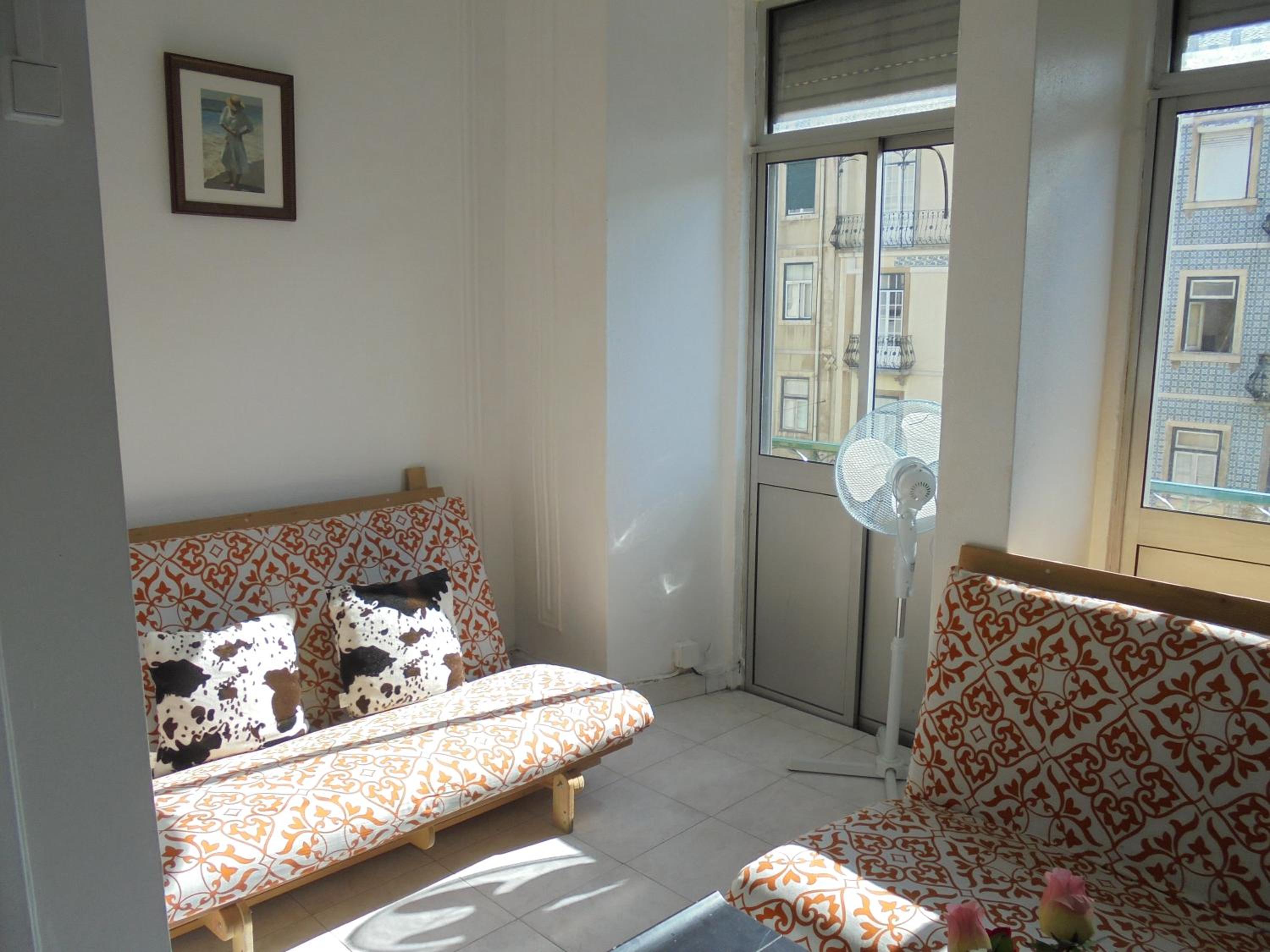 Crescent Rooms