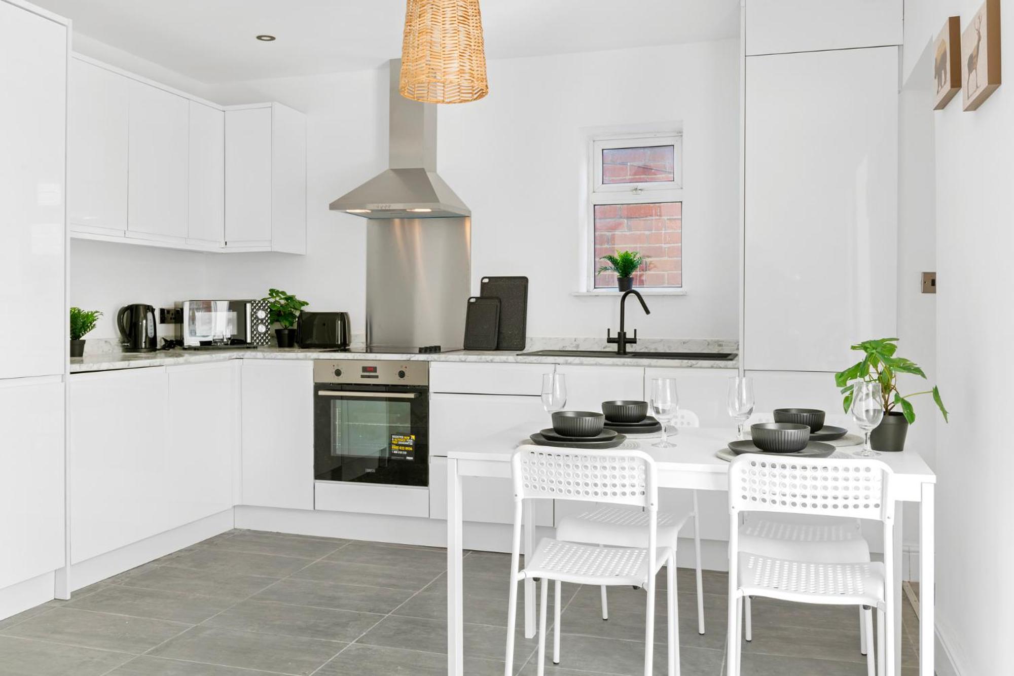 4 Bedrooms - 3 Bathrooms House