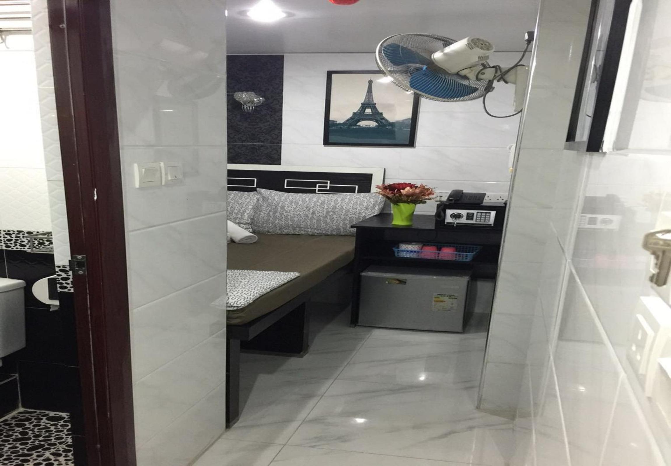 Skylark Hostel