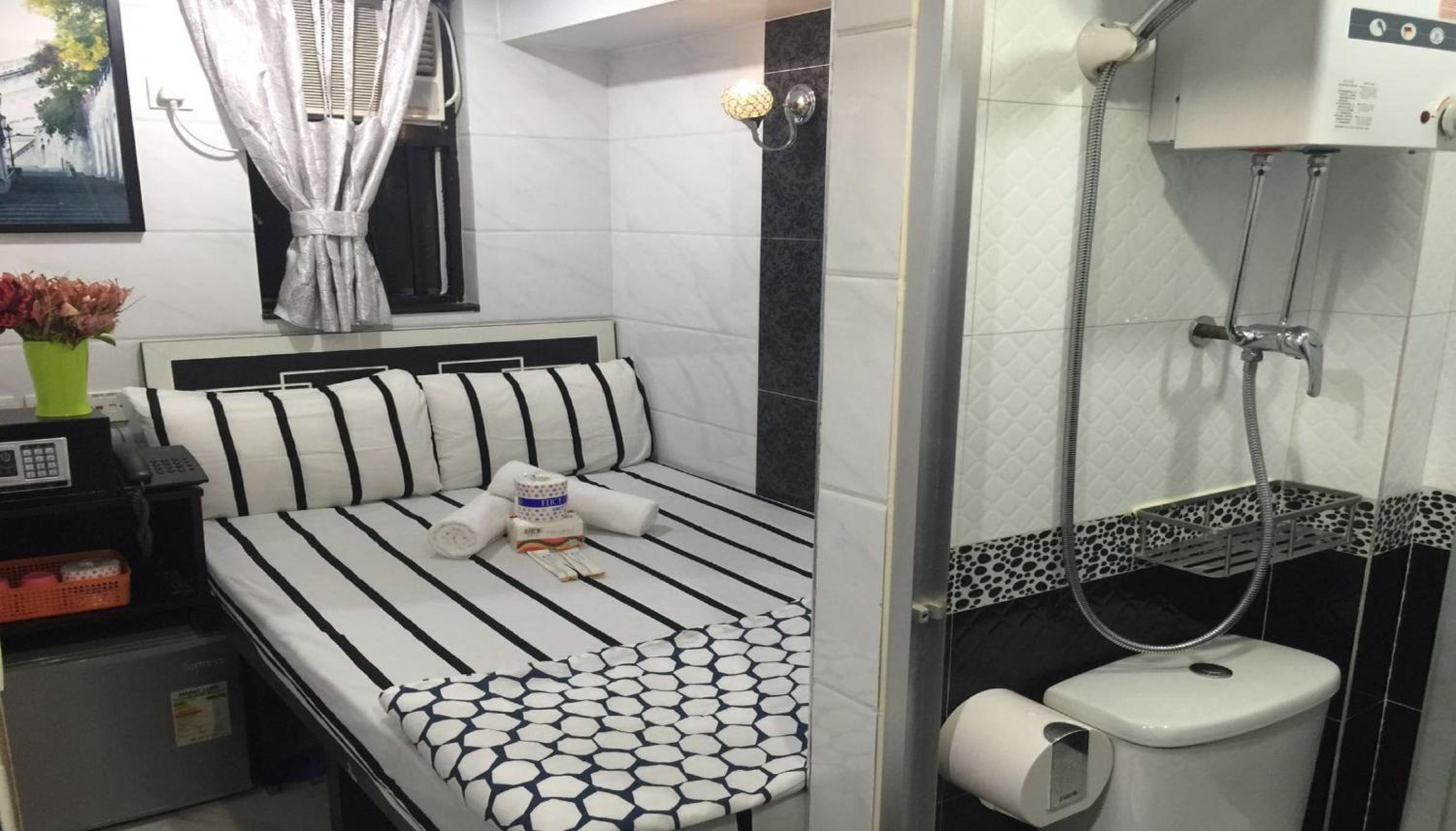 Skylark Hostel