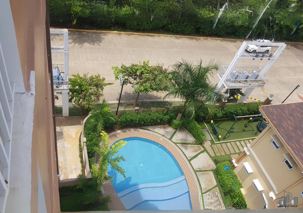 Palawan Cozy Stay with a Balcony, FREE Gym & Pool near Airport - B2 6Luster