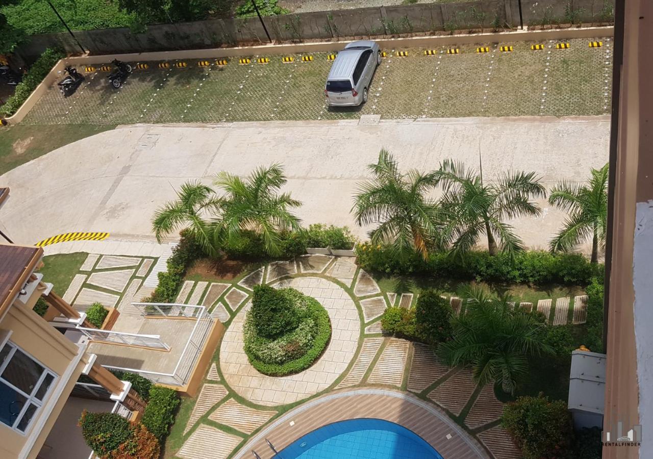 Palawan Cozy Stay with a Balcony, FREE Gym & Pool near Airport - B2 6Luster