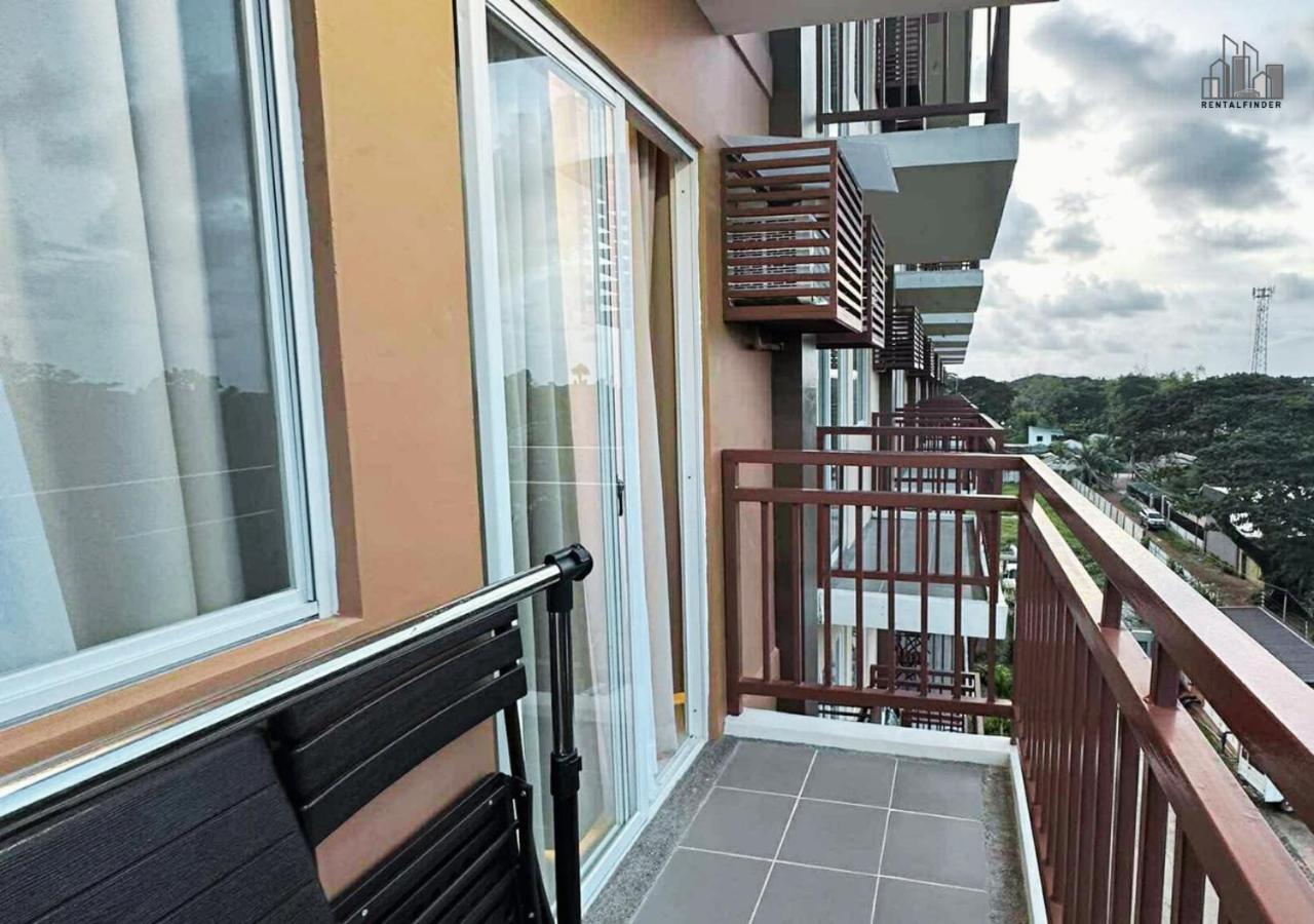 Palawan Cozy Stay with a Balcony, FREE Gym & Pool near Airport - B2 6Luster