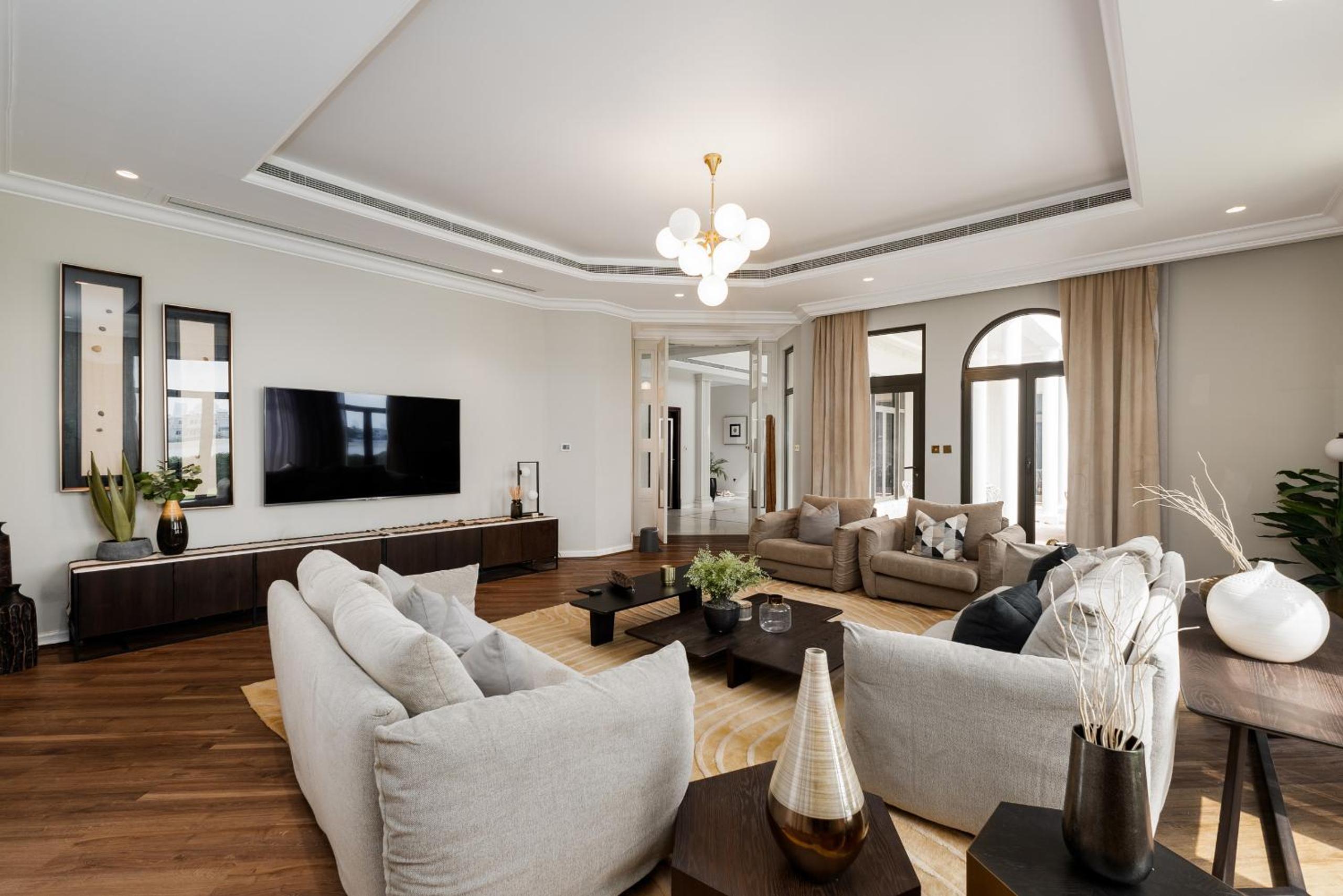 Frond D, Beachfront Villa, Palm Jumeirah - Mint Stay Homes