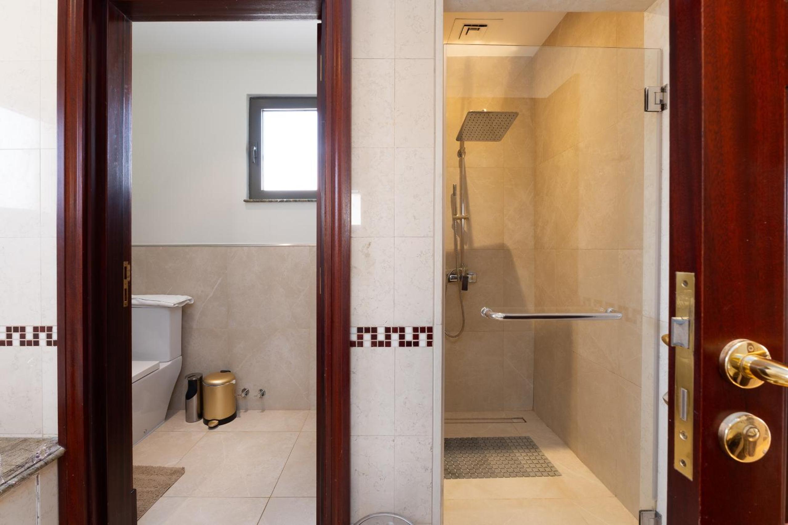 Frond D, Beachfront Villa, Palm Jumeirah - Mint Stay Homes