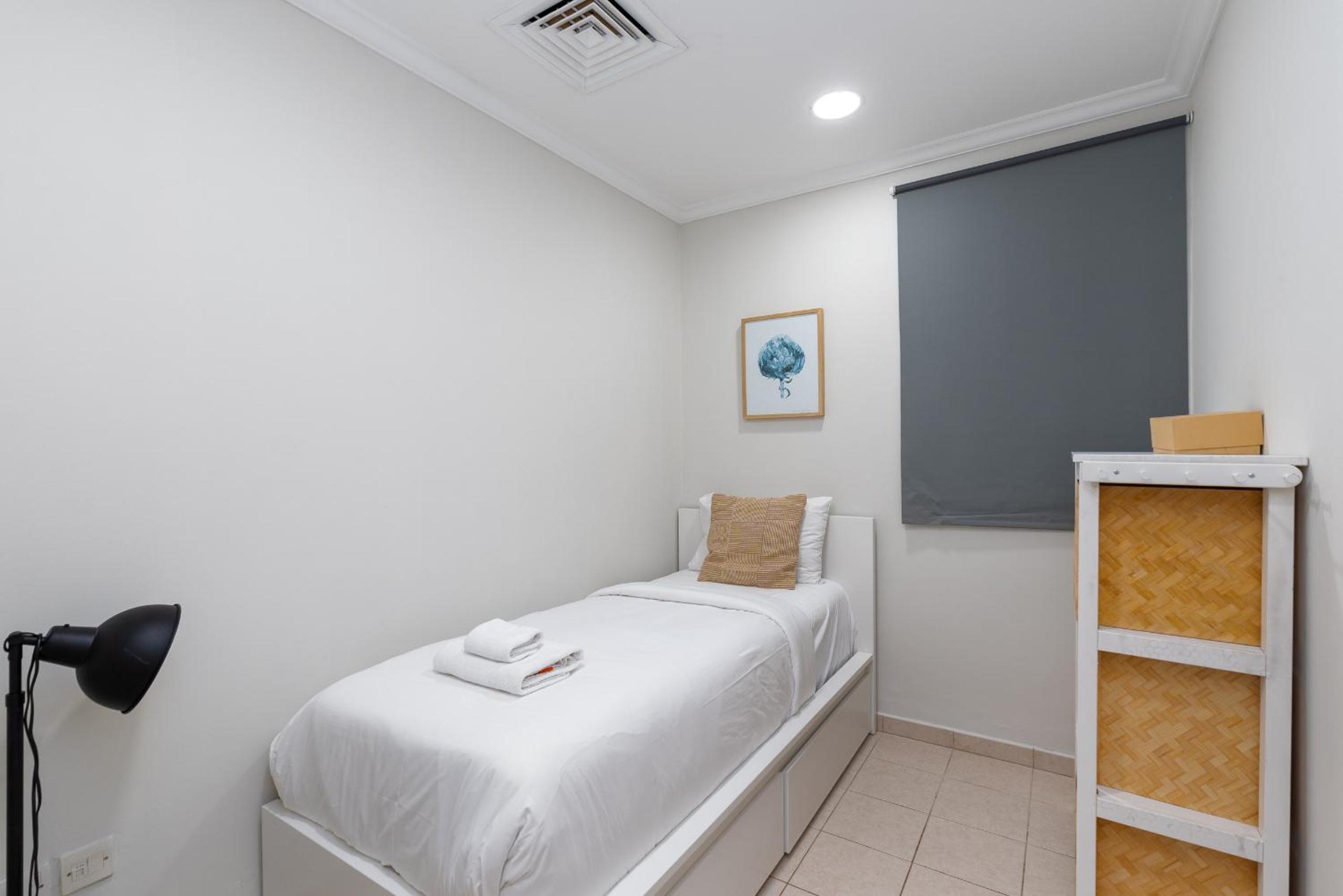 Frond D, Beachfront Villa, Palm Jumeirah - Mint Stay Homes
