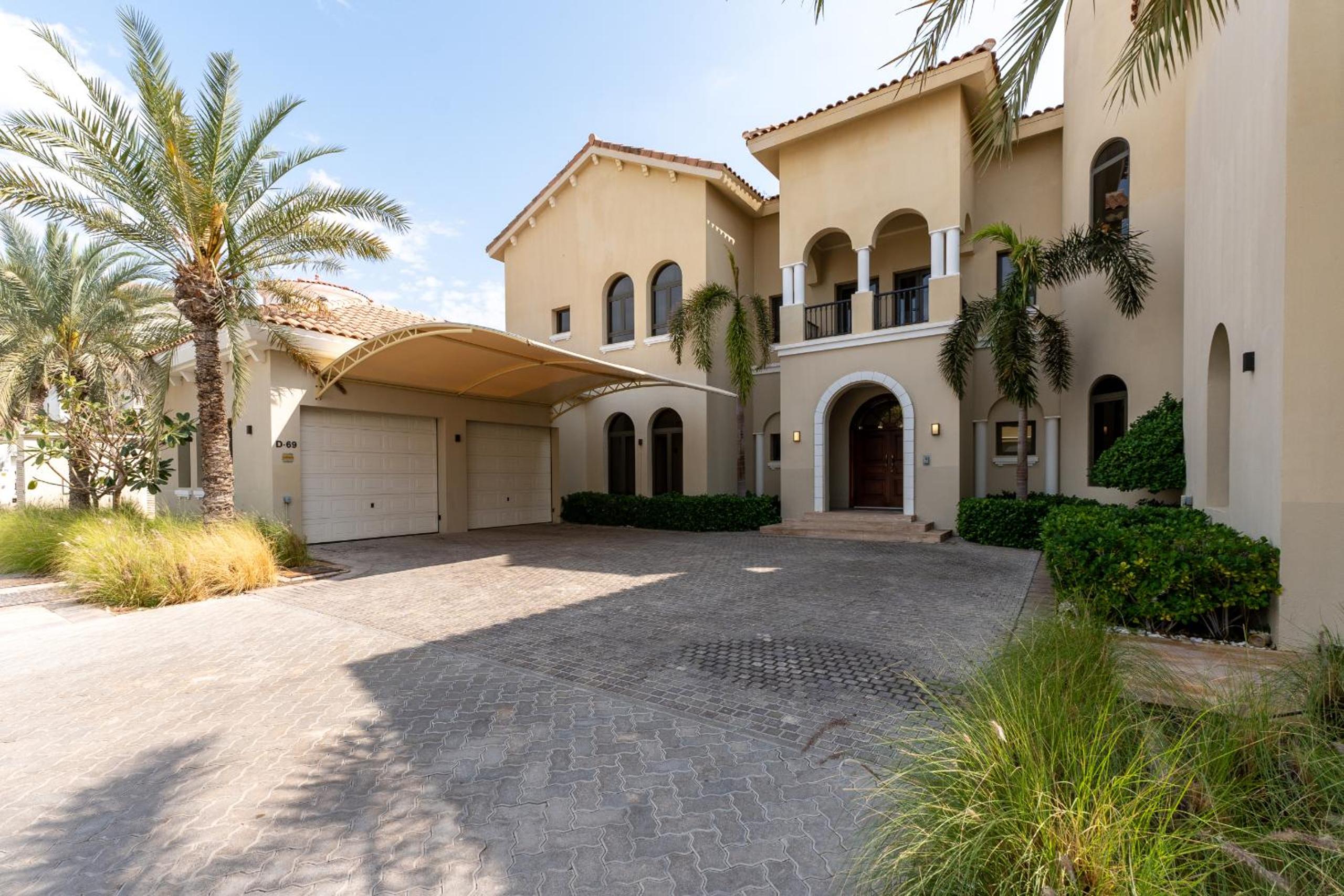 Frond D, Beachfront Villa, Palm Jumeirah - Mint Stay Homes