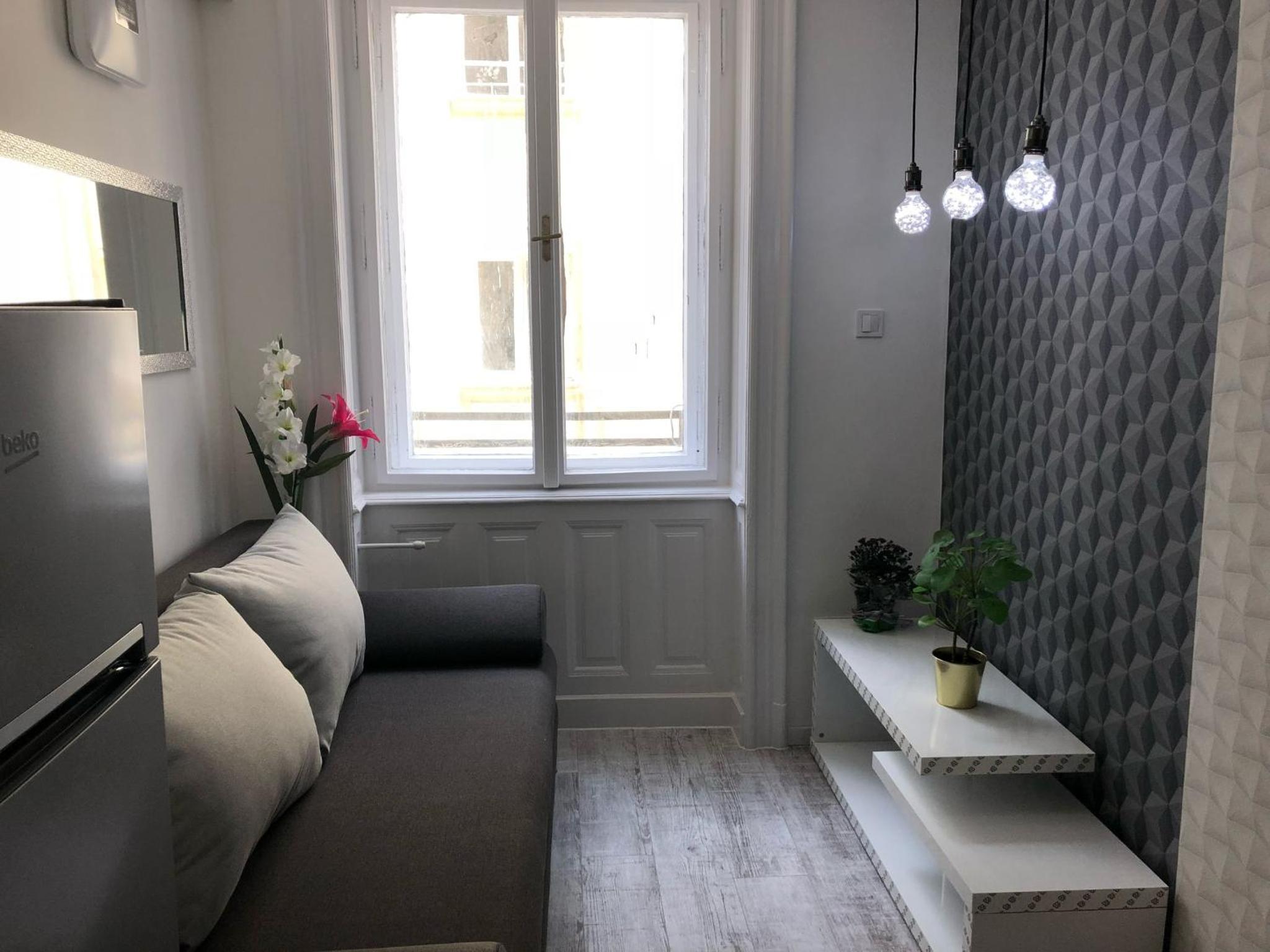 Corvin Apartment near Semmelweis and Heimpal