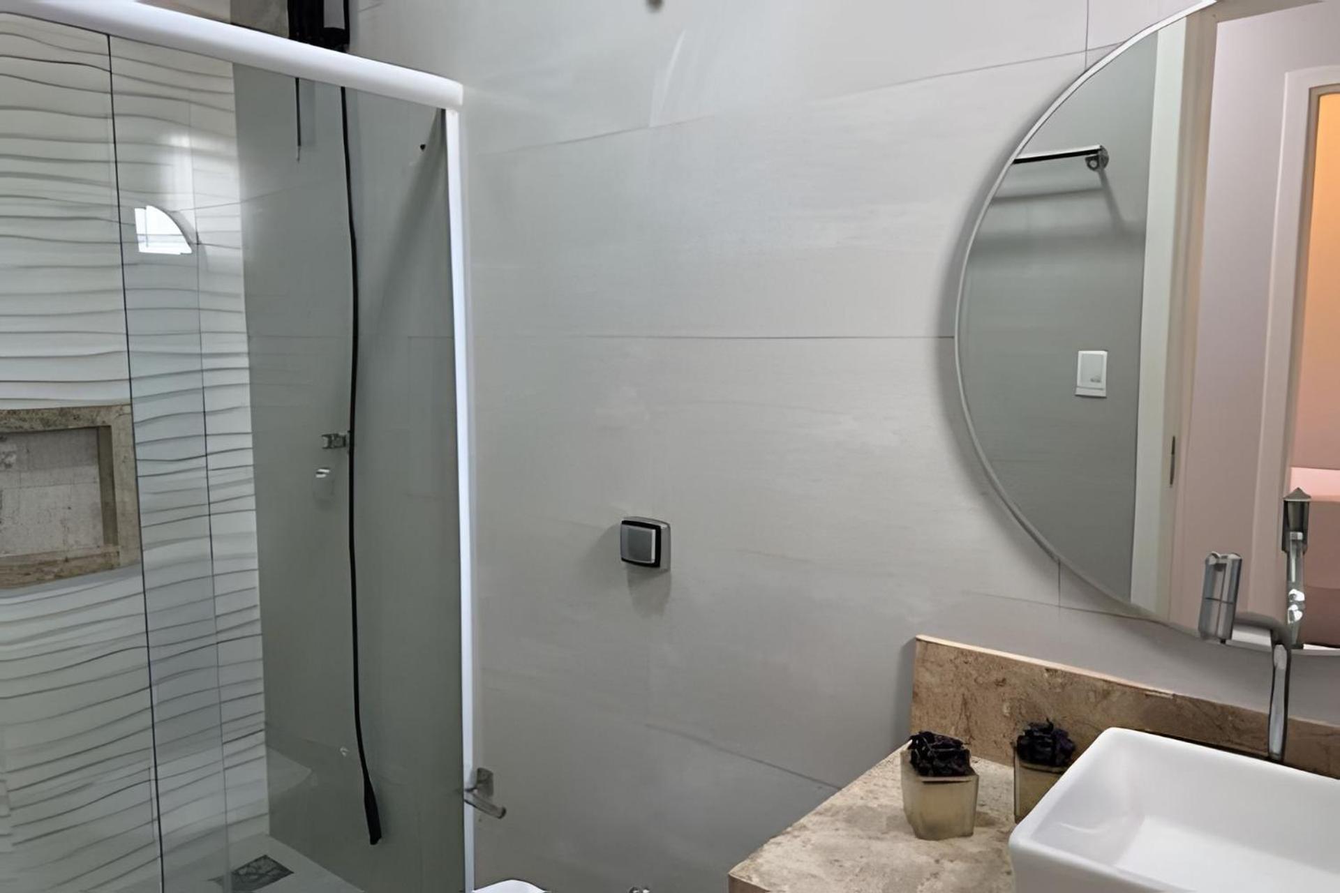 Sofisticado apartamento com ar cond. em Araxá