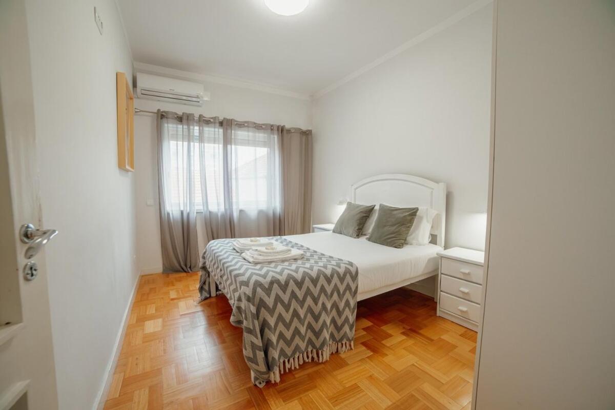 Cedofeita Flat by Hosty