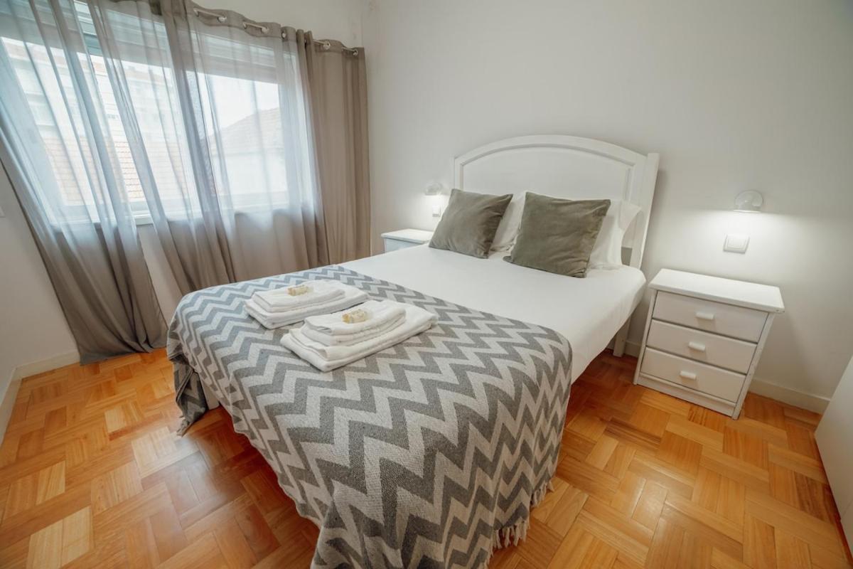 Cedofeita Flat by Hosty